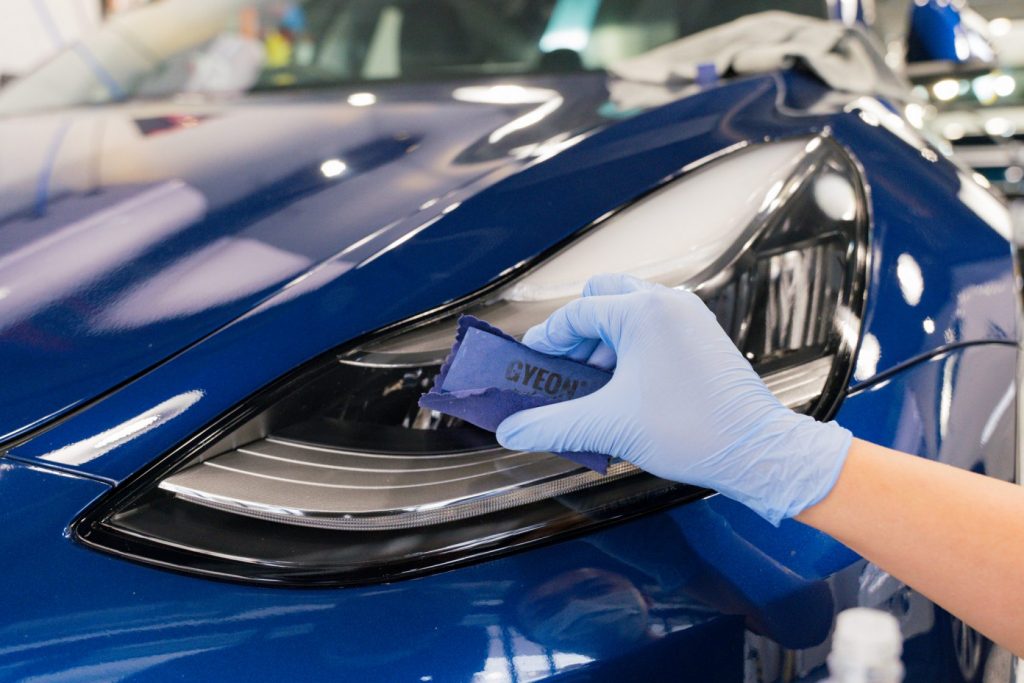ic-autodetail-tesla-model-3-headlight