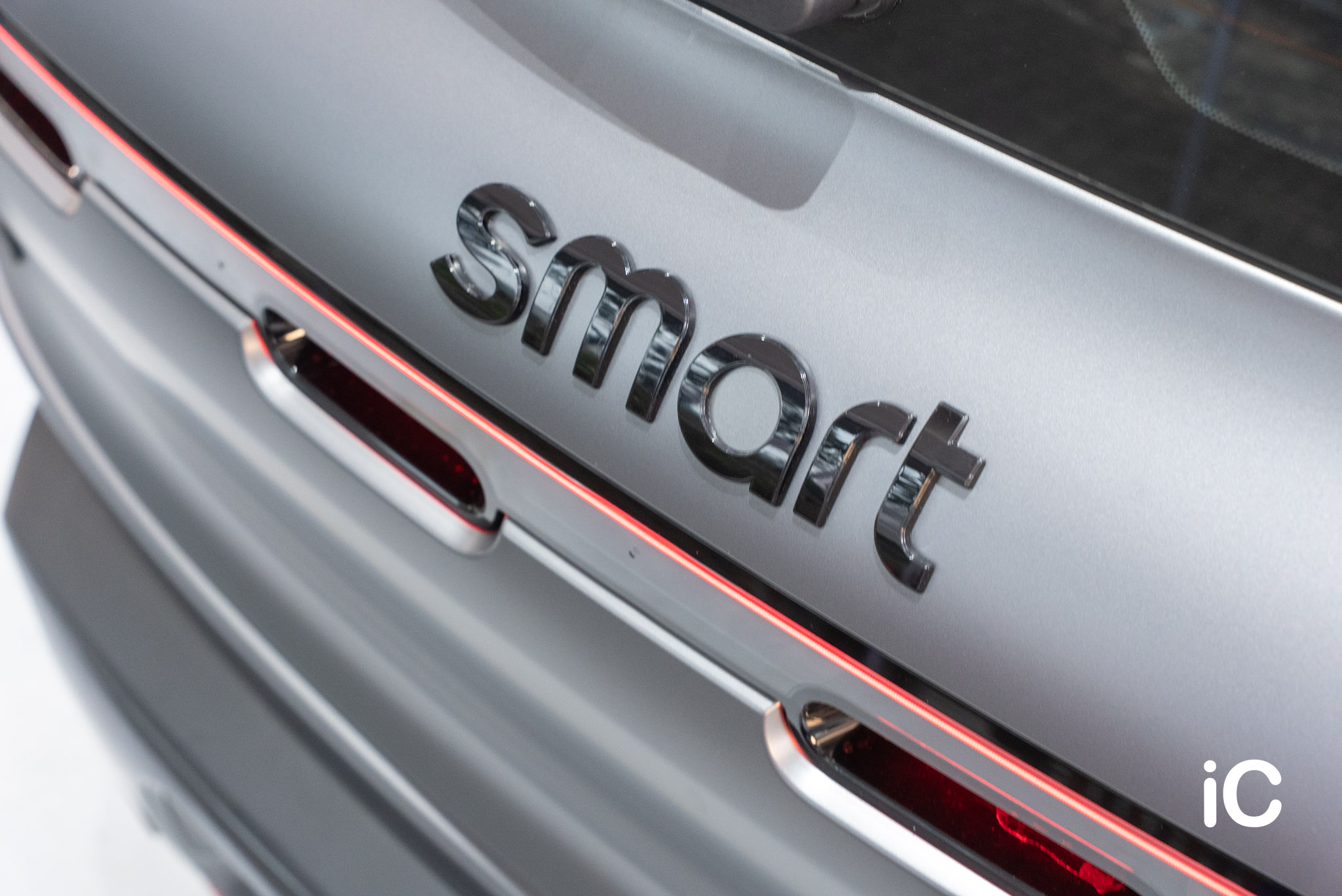 ic-detail-smart-335-barbus-matte-atom-grey-gyeon-matte-ppf-33-1