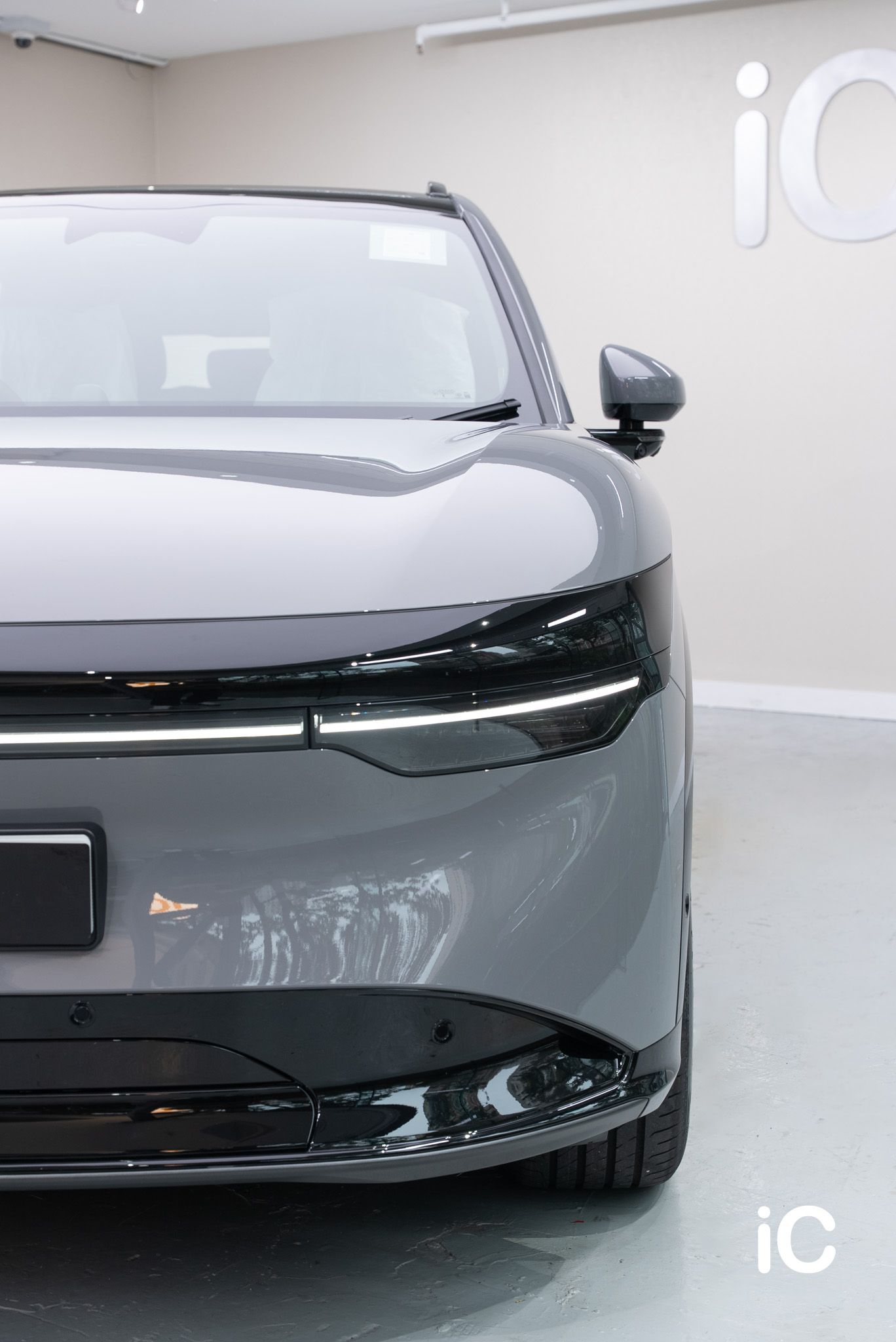 ic-detail-zeeker-7x-om-individual-colour-ppf-zurich-ash-23