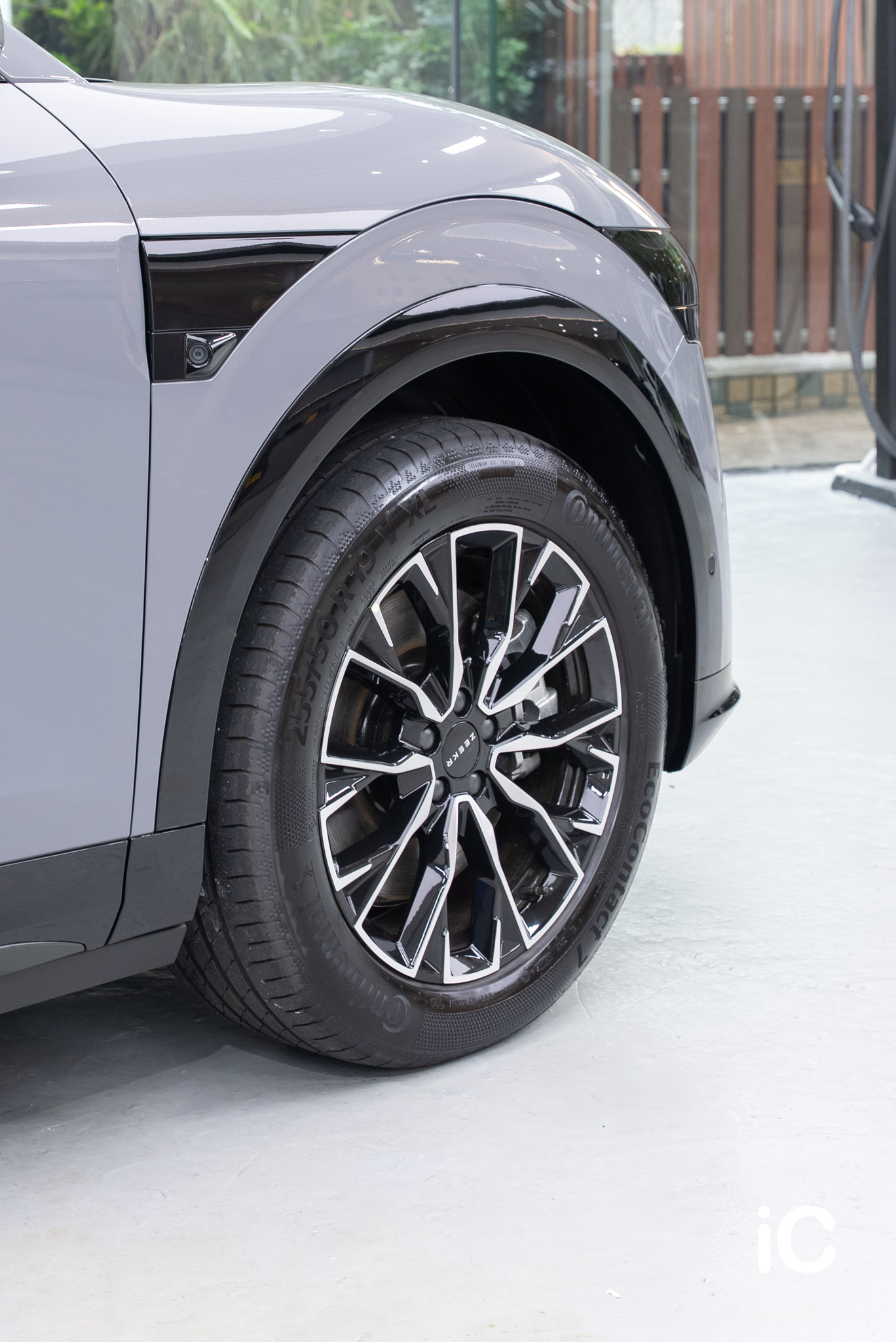 ic-detail-zeeker-7x-om-individual-colour-ppf-zurich-ash-28