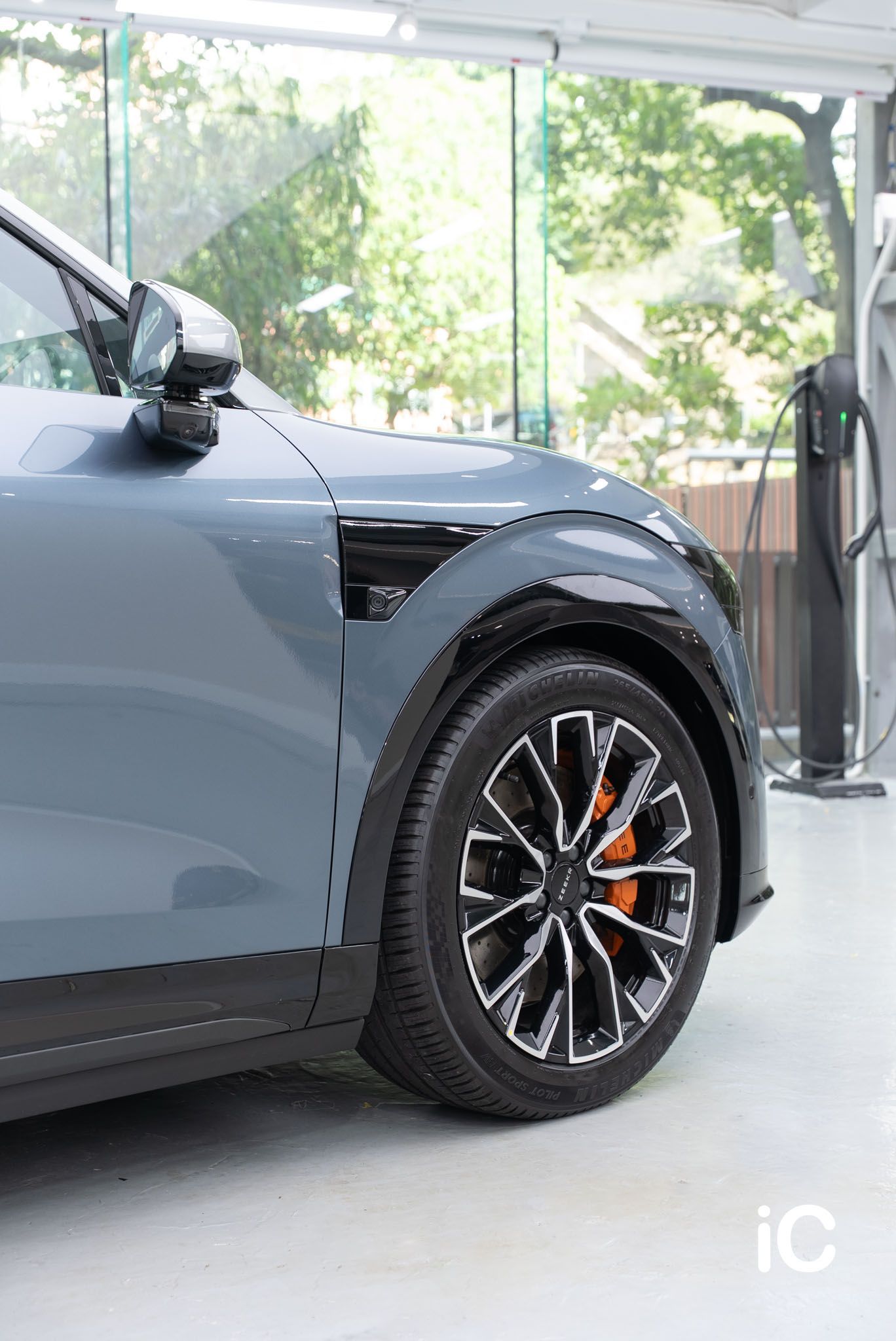 ic-detail-zeekr-7x-brook-blue-gyeon-ppf-15