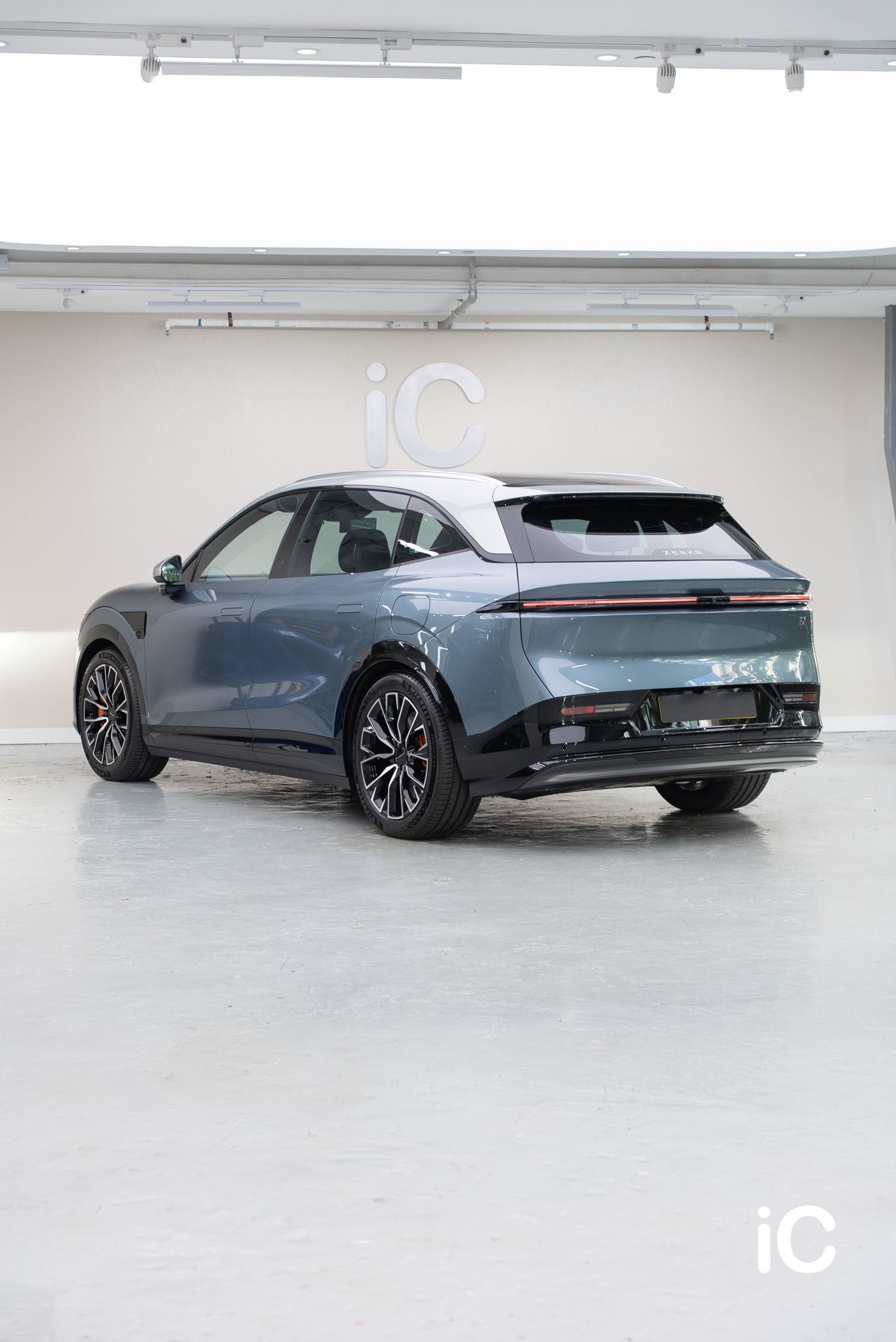 ic-detail-zeekr-7x-brook-blue-gyeon-ppf-34