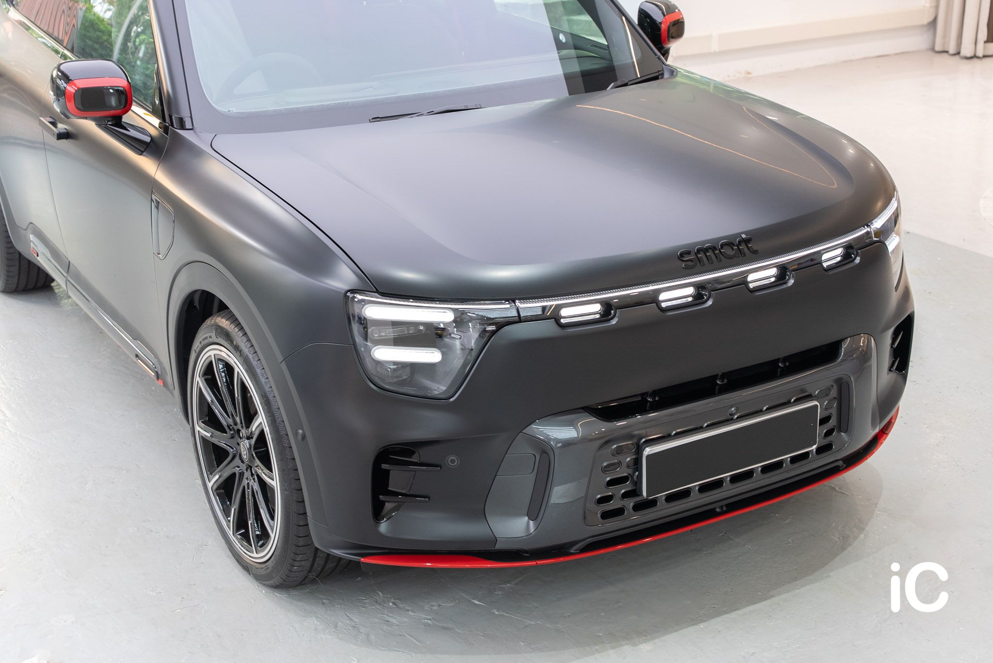 ic-detail-smart-5-barbus-black-gyeon-matte-ppf-a-2