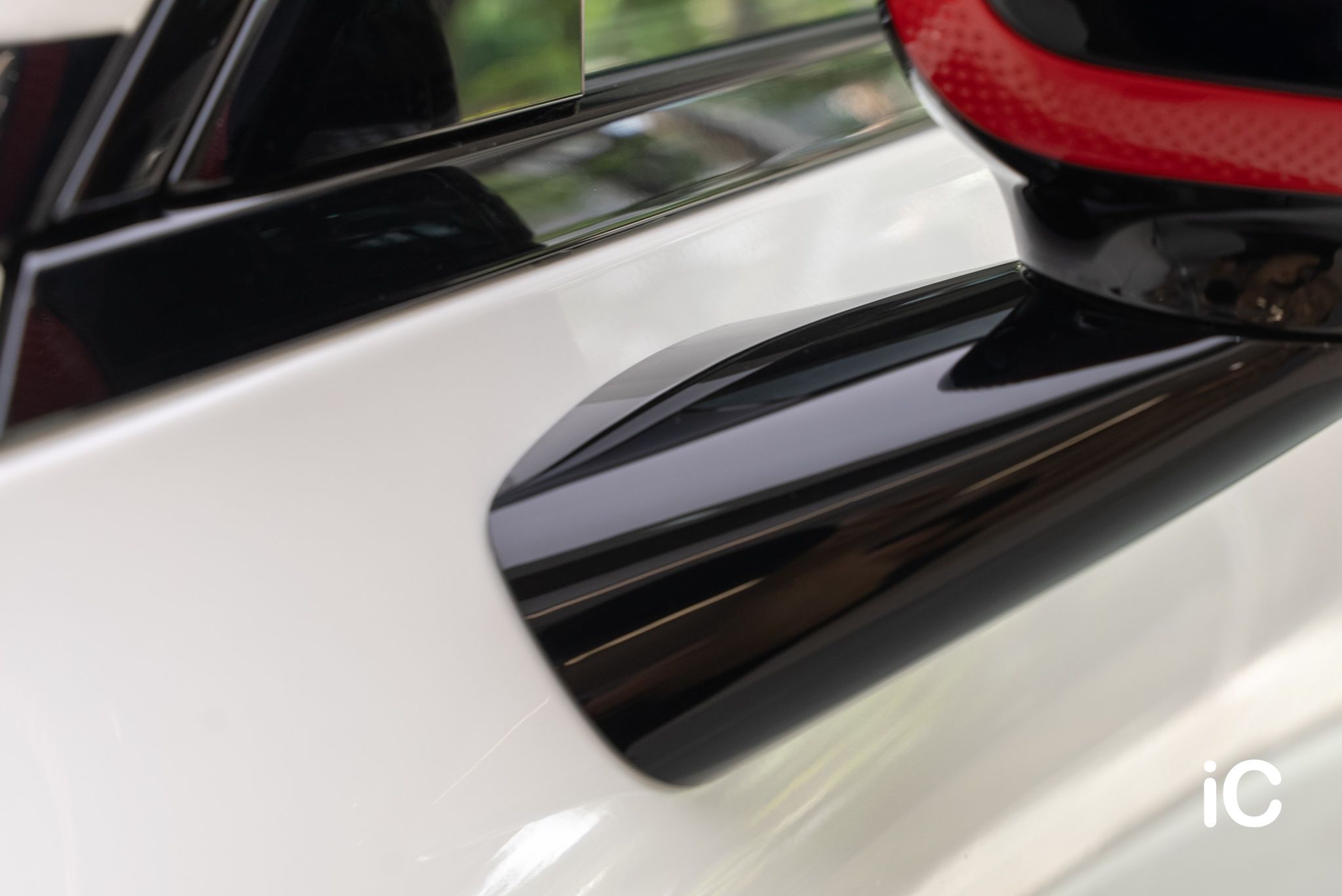 ic-detail-smart-5-barbus-white-gyeon-ppf-32