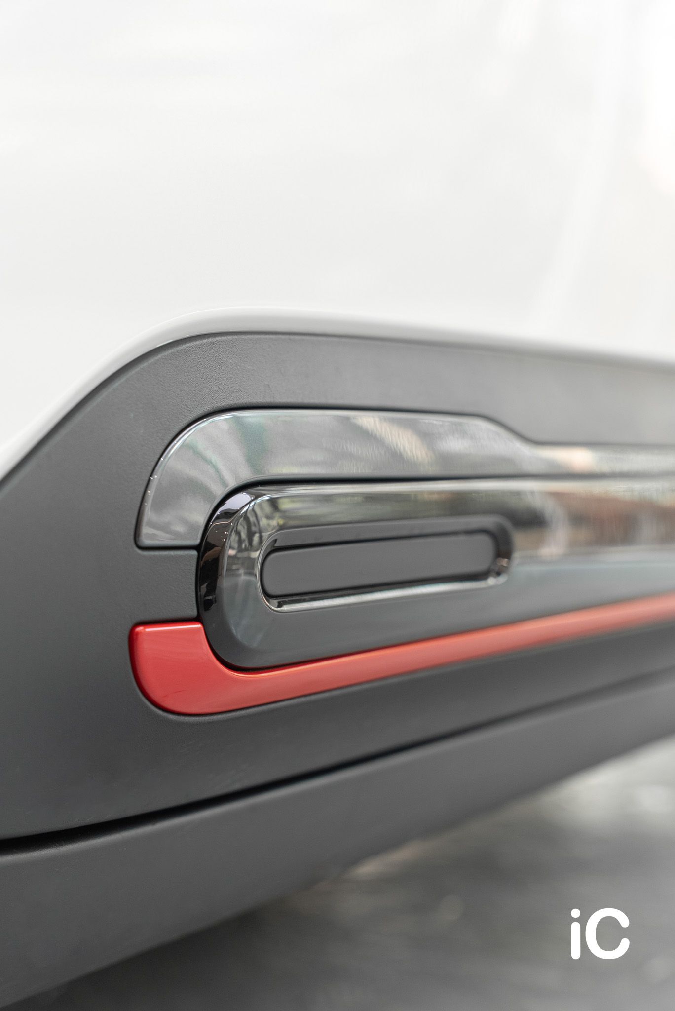 ic-detail-smart-5-barbus-white-gyeon-ppf-33