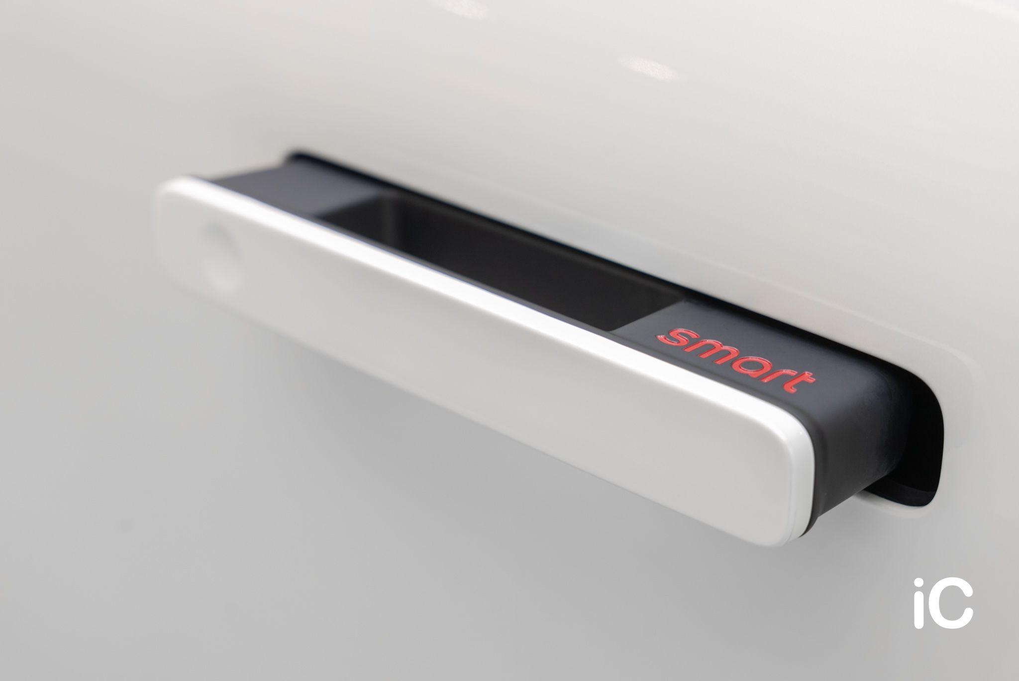 ic-detail-smart-5-barbus-white-gyeon-ppf-36