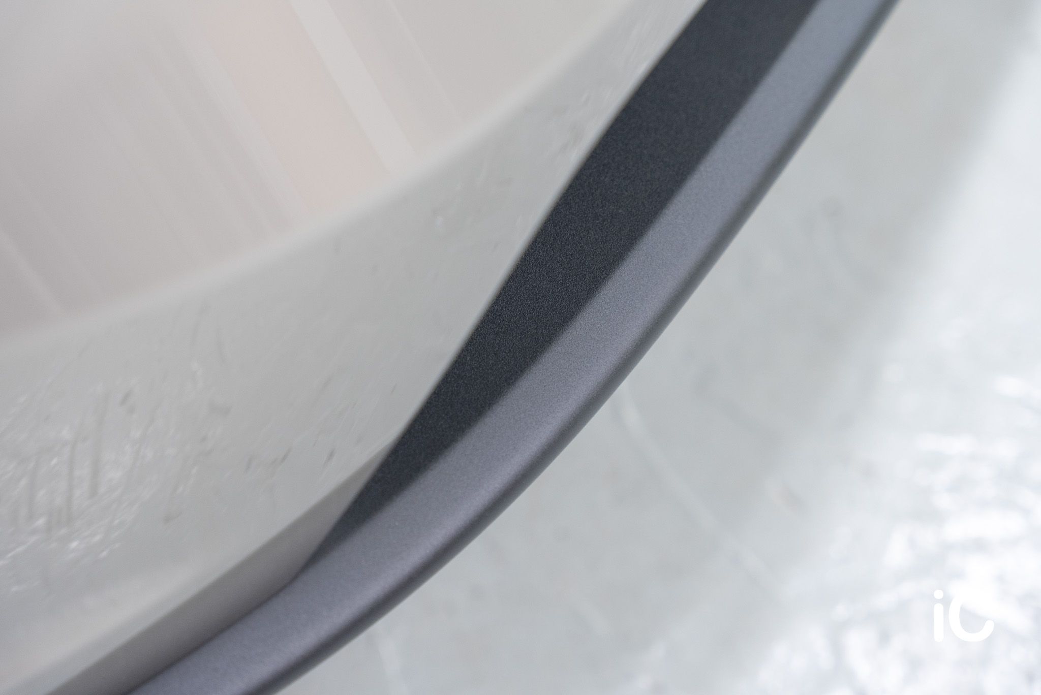 ic-detail-tesla-model-y-om-individual-colour-ppf-liquid-silver-27