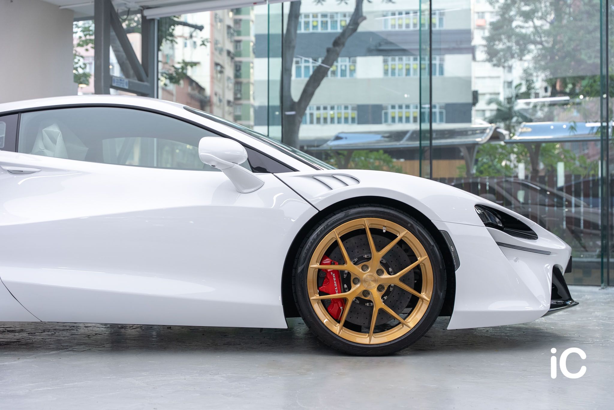 ic-detail-mclaren-artura-white-gyeon-ppf-11