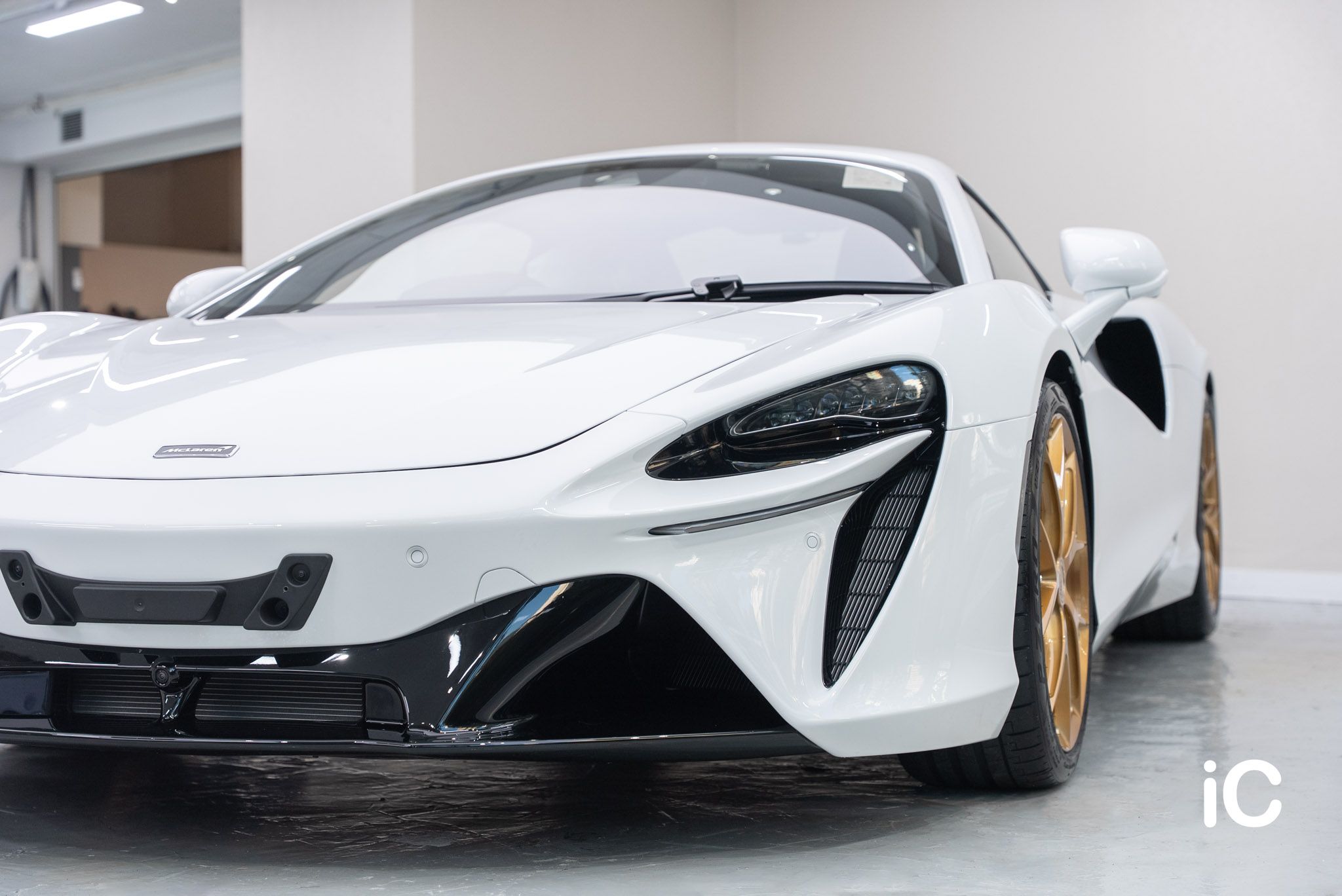 ic-detail-mclaren-artura-white-gyeon-ppf-34