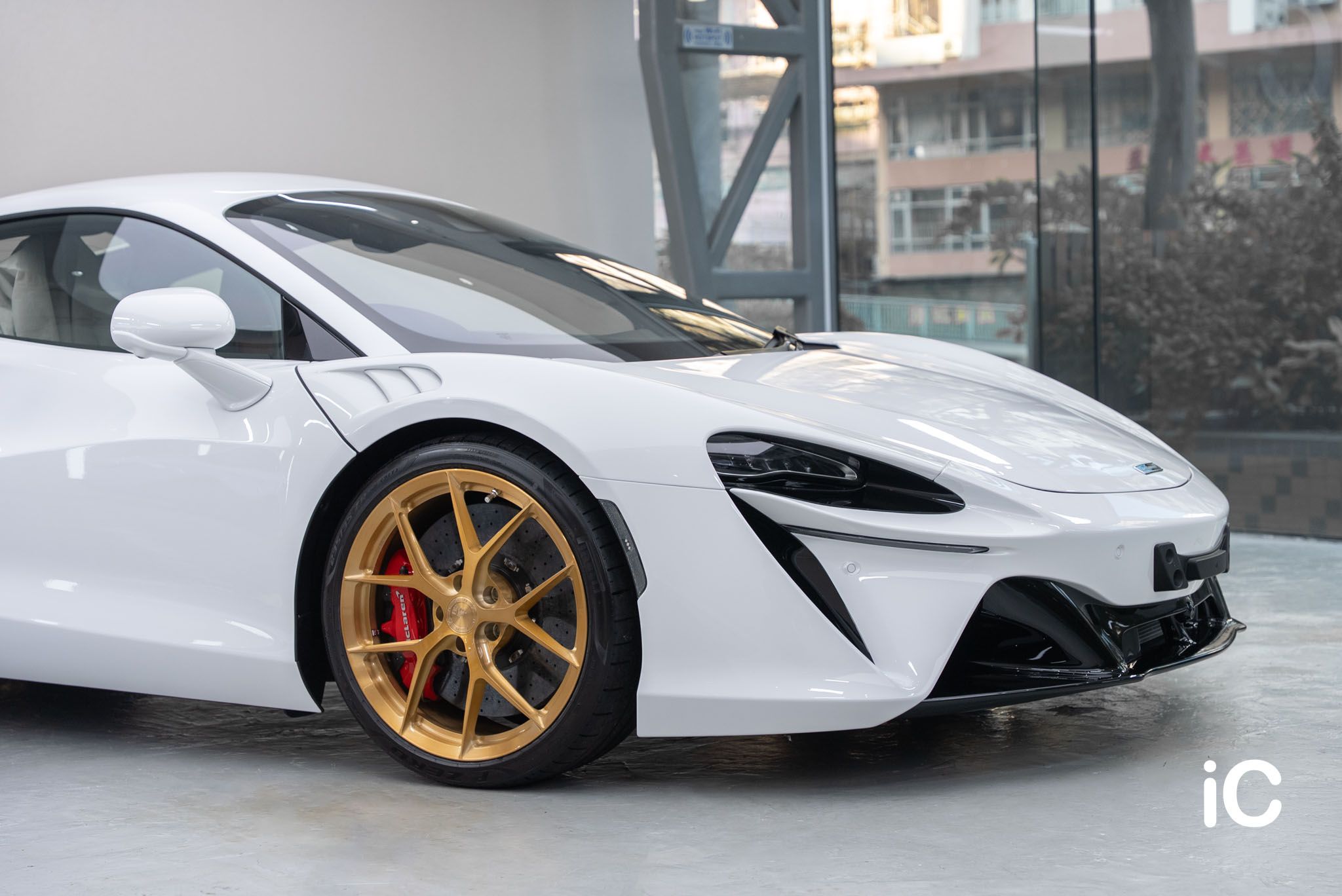 ic-detail-mclaren-artura-white-gyeon-ppf-38