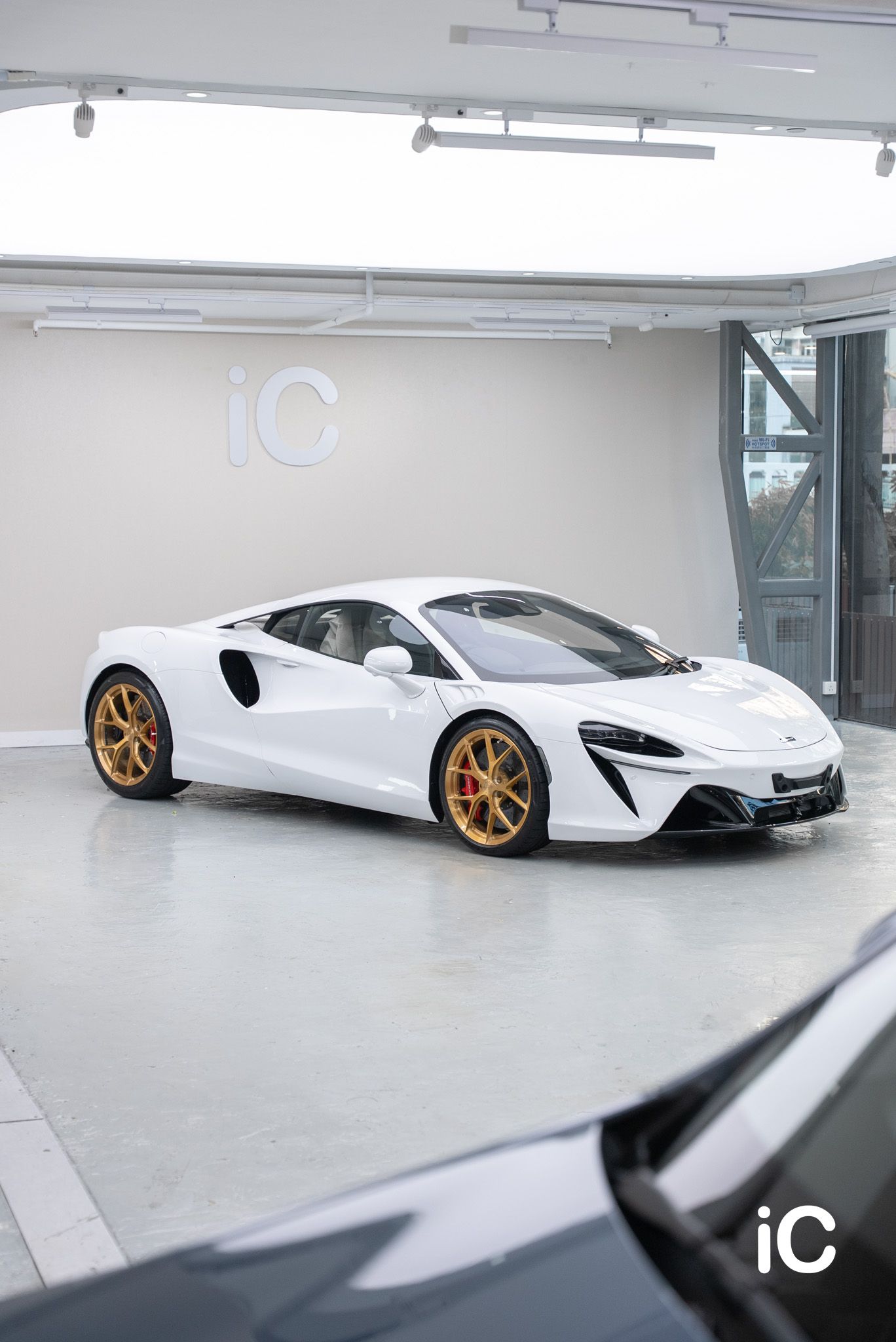 ic-detail-mclaren-artura-white-gyeon-ppf-40