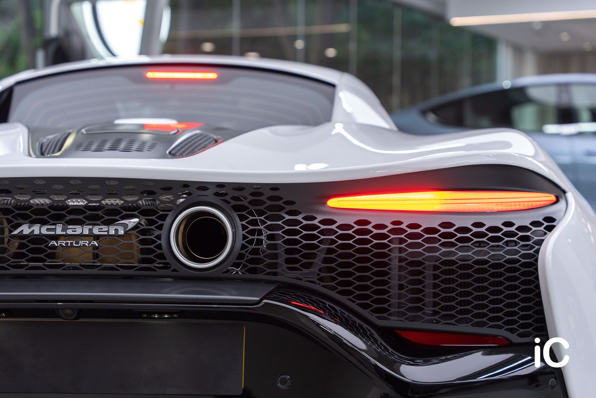 ic-detail-mclaren-artura-white-gyeon-ppf-41