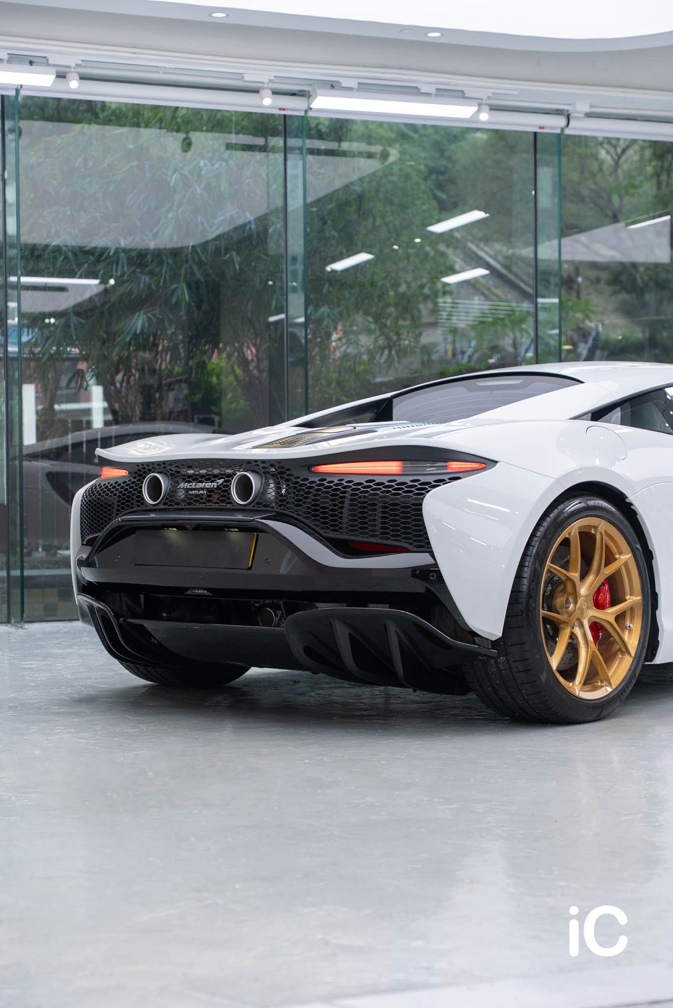 ic-detail-mclaren-artura-white-gyeon-ppf-46