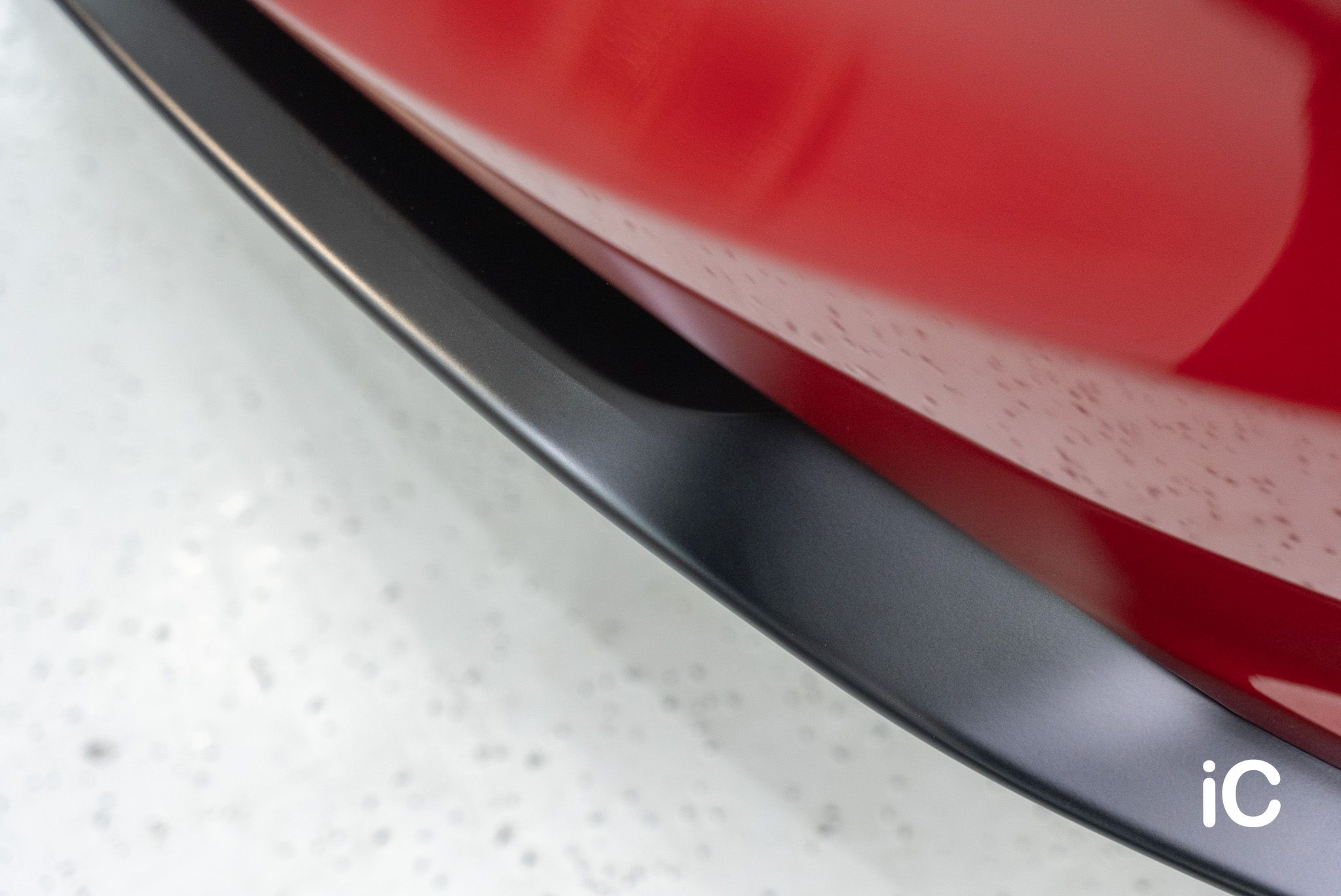 ic-detail-model-3-red-ulgo-black-infinity-14