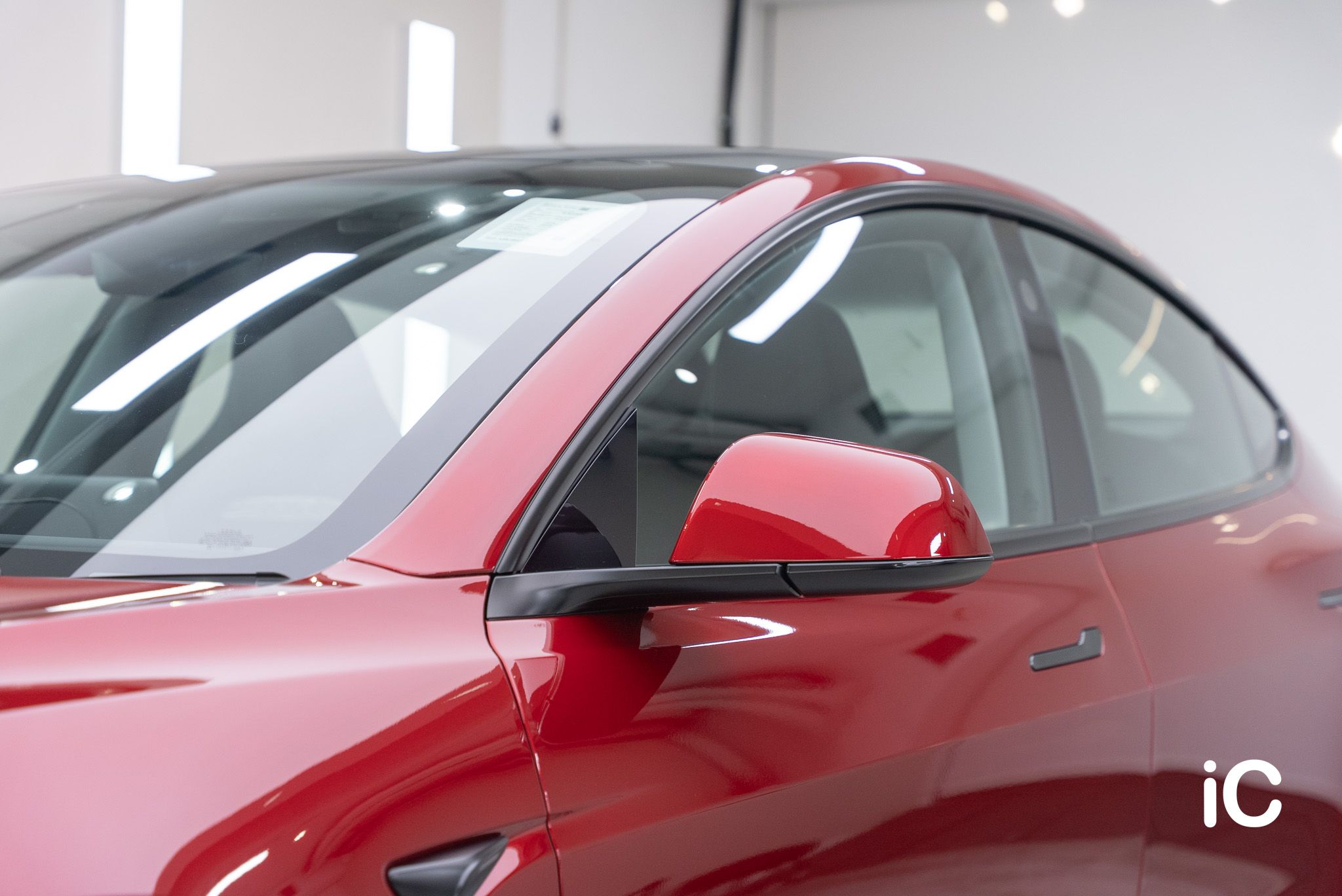 ic-detail-model-3-red-ulgo-black-infinity-16