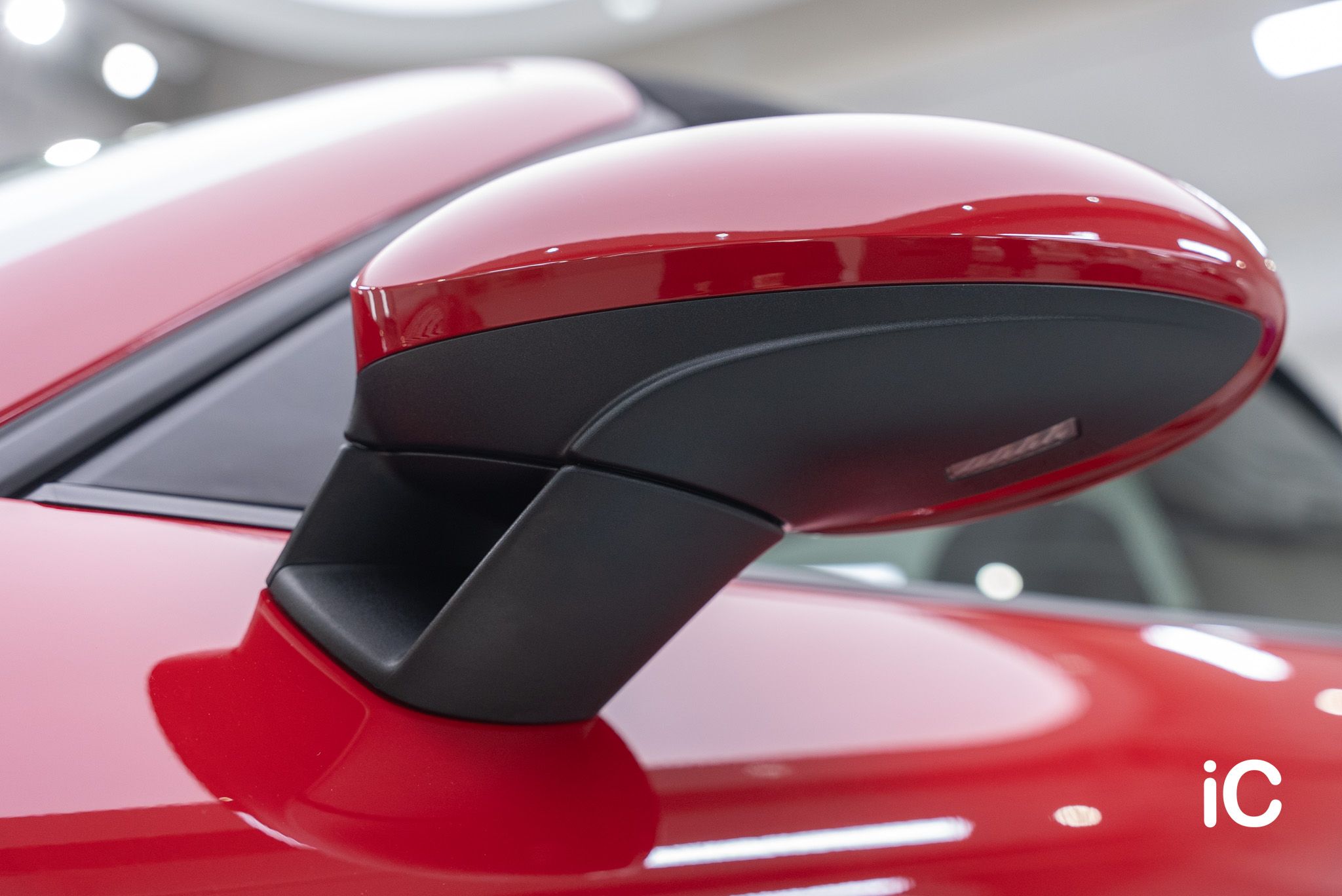 ic-detail-porsche-718-red-gyeon-coating-11