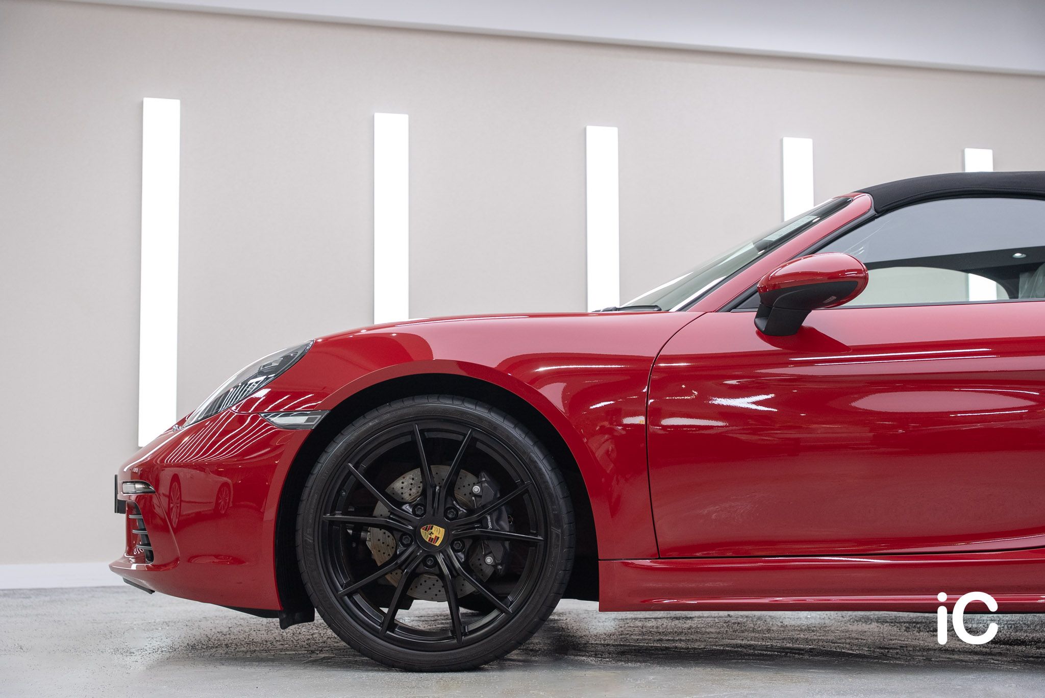 ic-detail-porsche-718-red-gyeon-coating-20