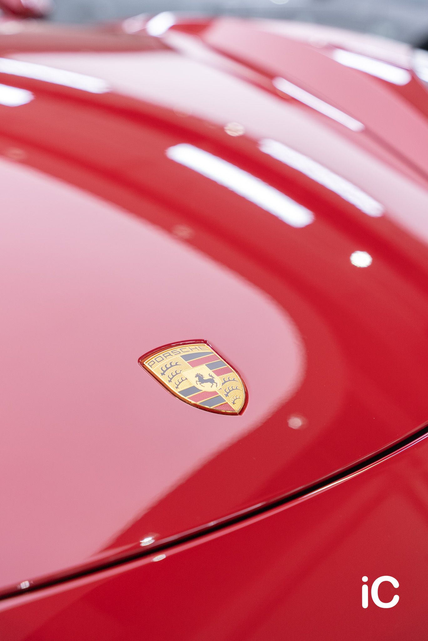 ic-detail-porsche-718-red-gyeon-coating-7