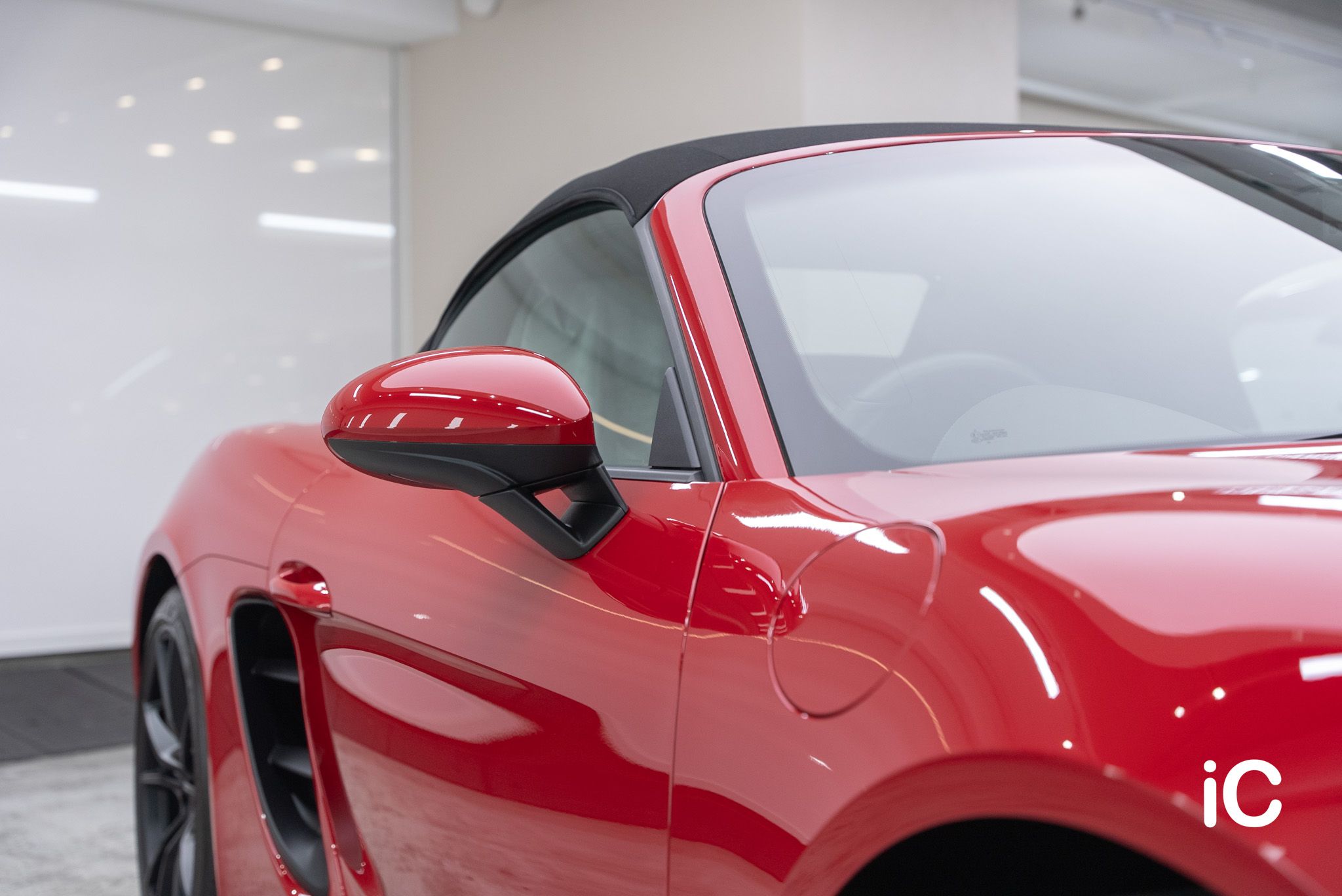 ic-detail-porsche-718-red-gyeon-coating-8