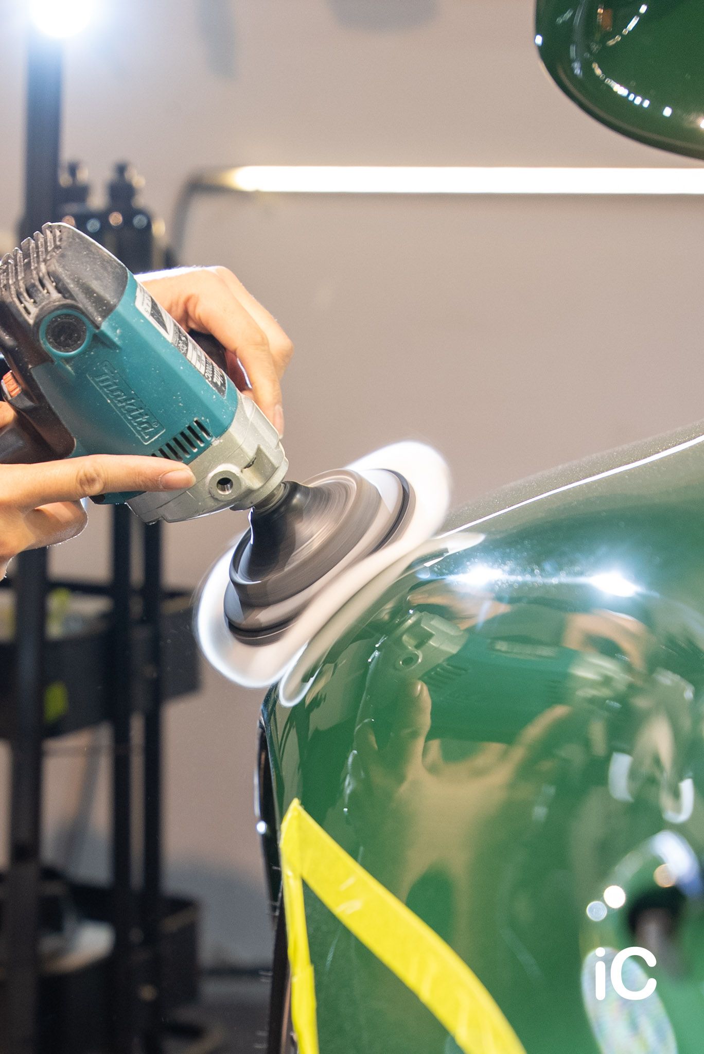 ic-detail-porsche-911-993-green-ulgo-black-infinity-2