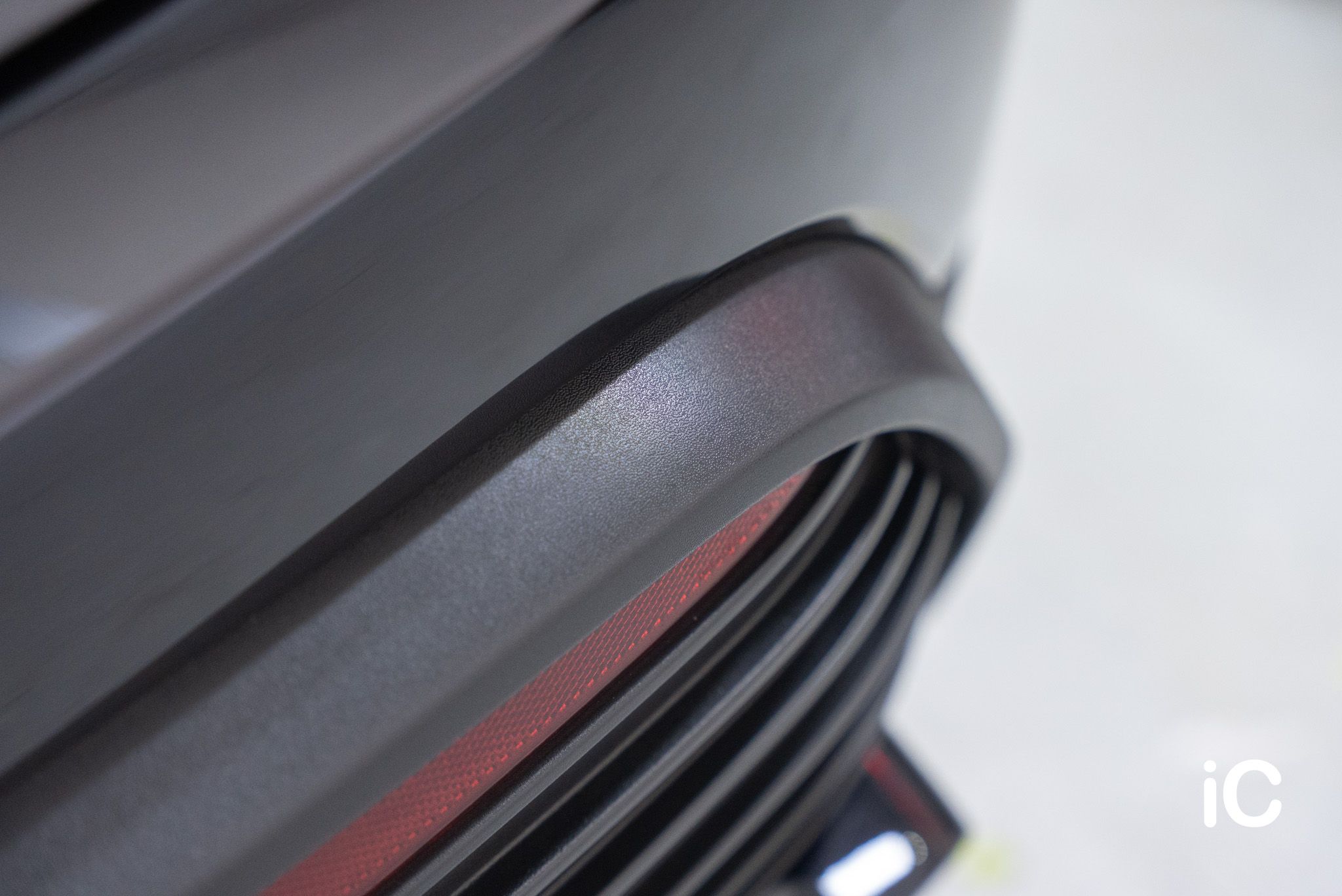 ic-detail-porsche-macan-black-grey-gyeon-ppf-15