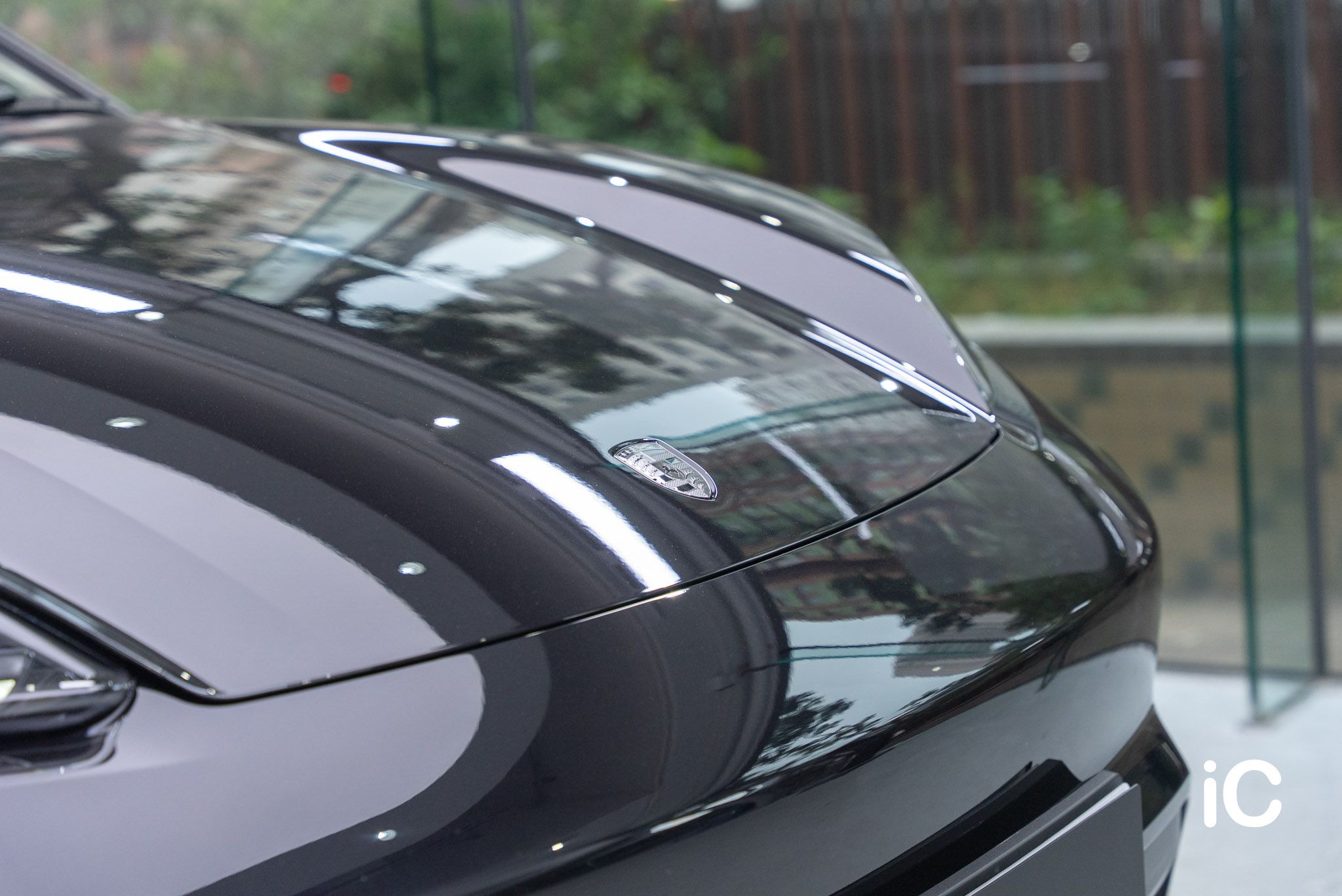 ic-detail-porsche-macan-black-grey-gyeon-ppf-21