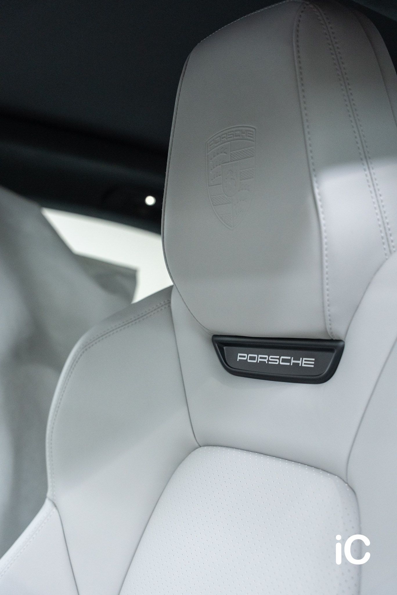 ic-detail-porsche-macan-black-grey-gyeon-ppf-36