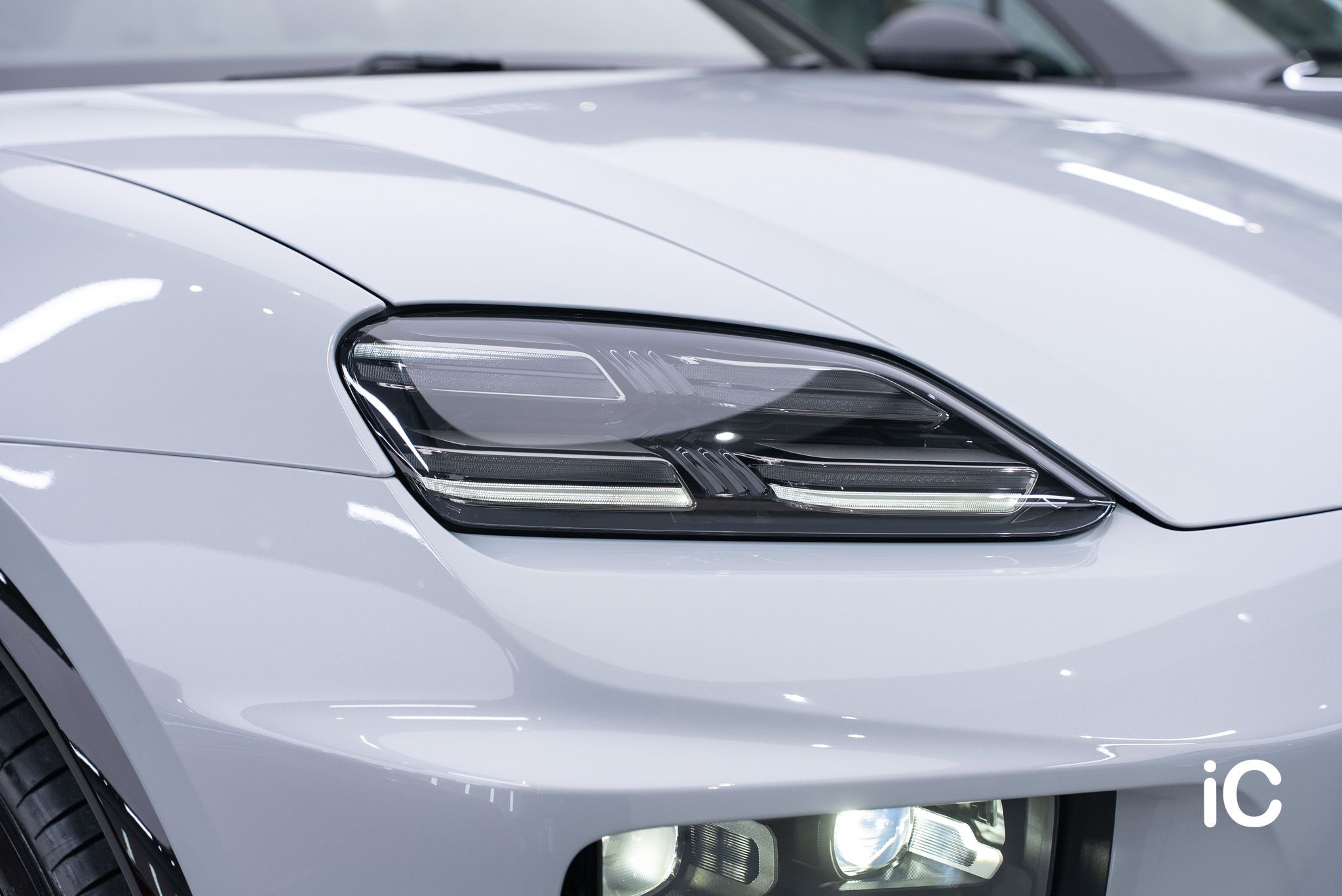 ic-detail-porsche-macan-black-grey-gyeon-ppf-8