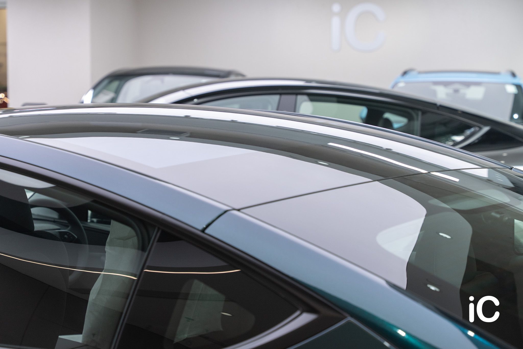 ic-detail-tesla-model-y-om-individual-colour-ppf-ridge-mountain-green-metallic-20