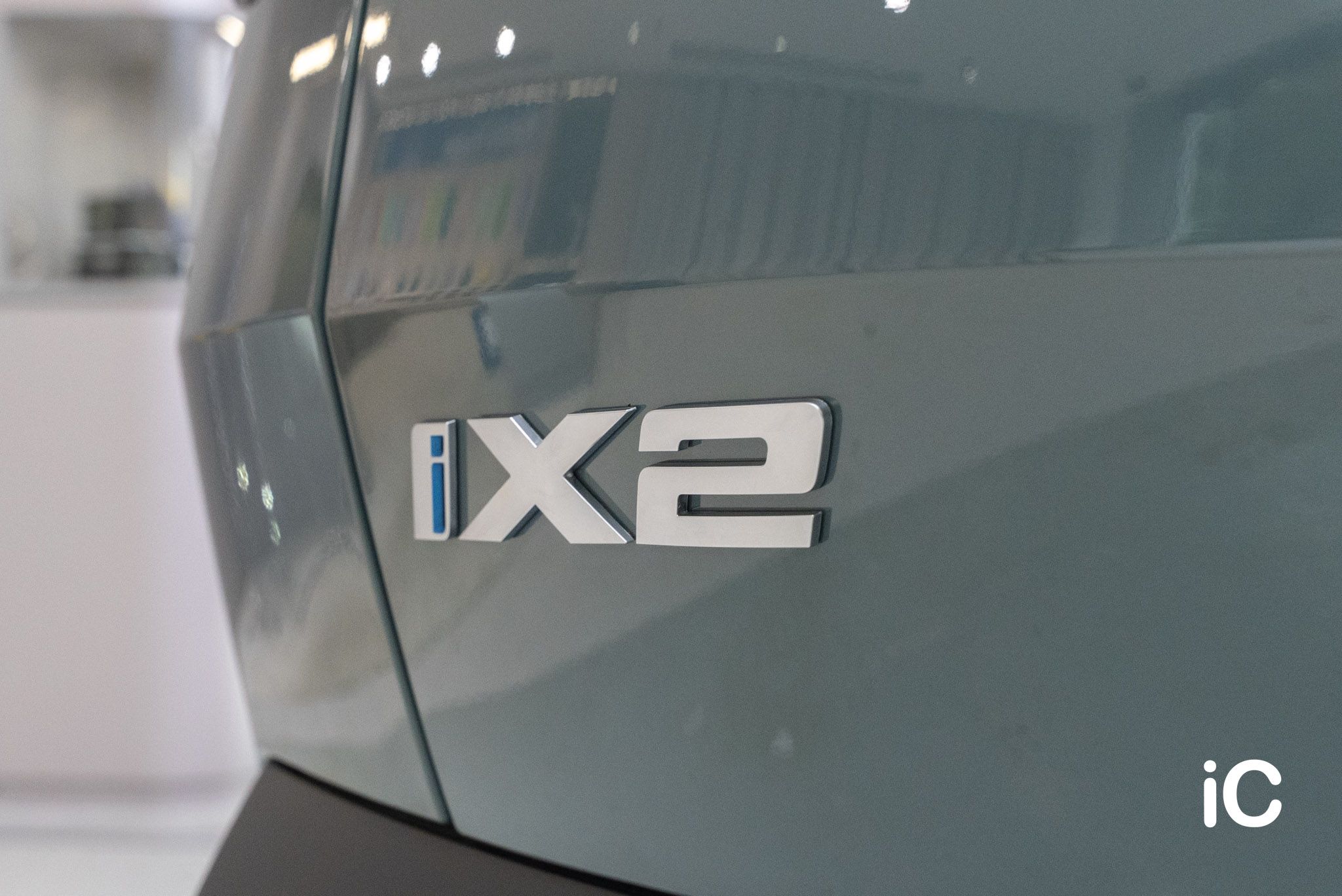 ic-detail-bmw-ix-2-cape-york-green-gyeon-ppf-24
