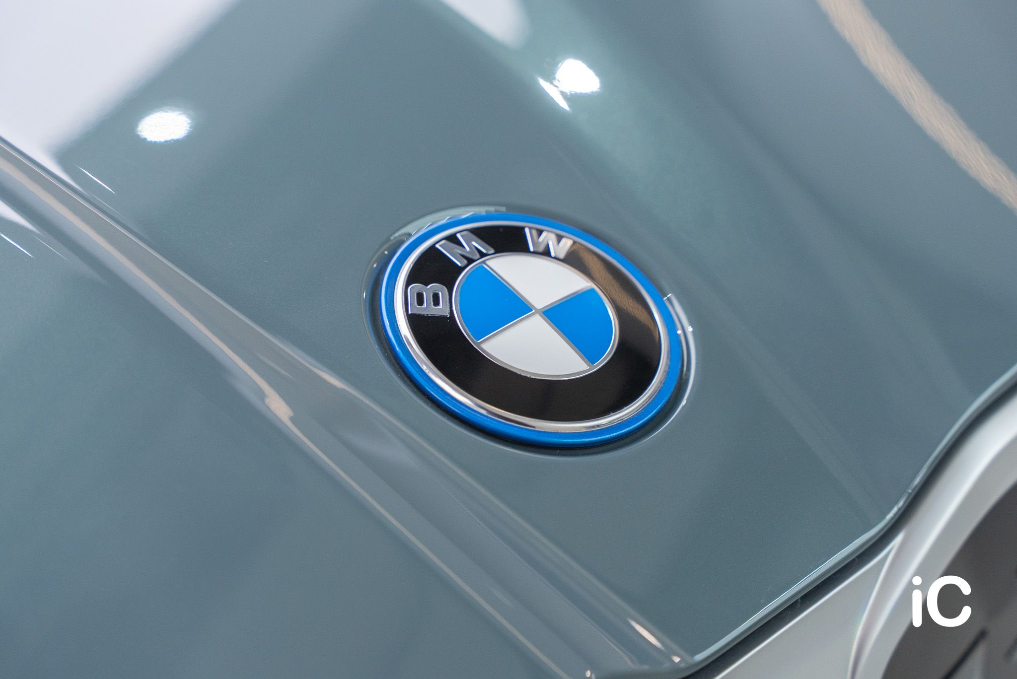 ic-detail-bmw-ix-2-cape-york-green-gyeon-ppf-26