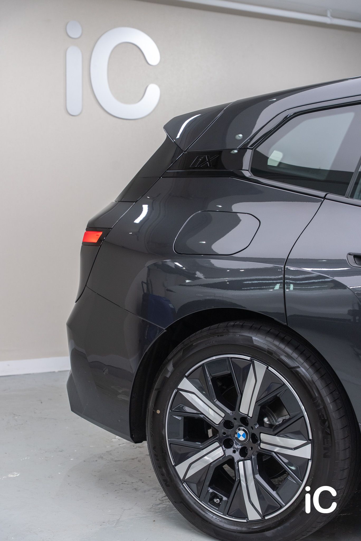 ic-detail-bmw-ix-grey-gyeon-ppf-21