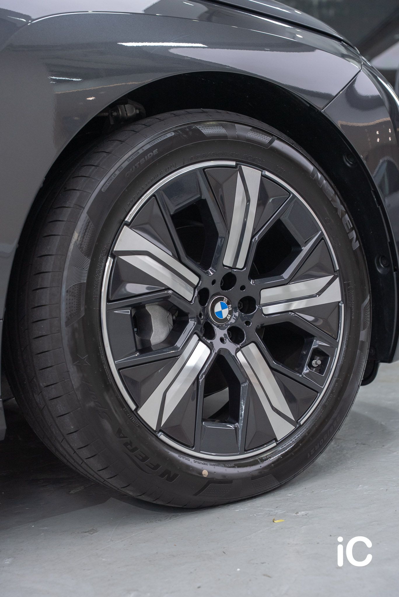 ic-detail-bmw-ix-grey-gyeon-ppf-26