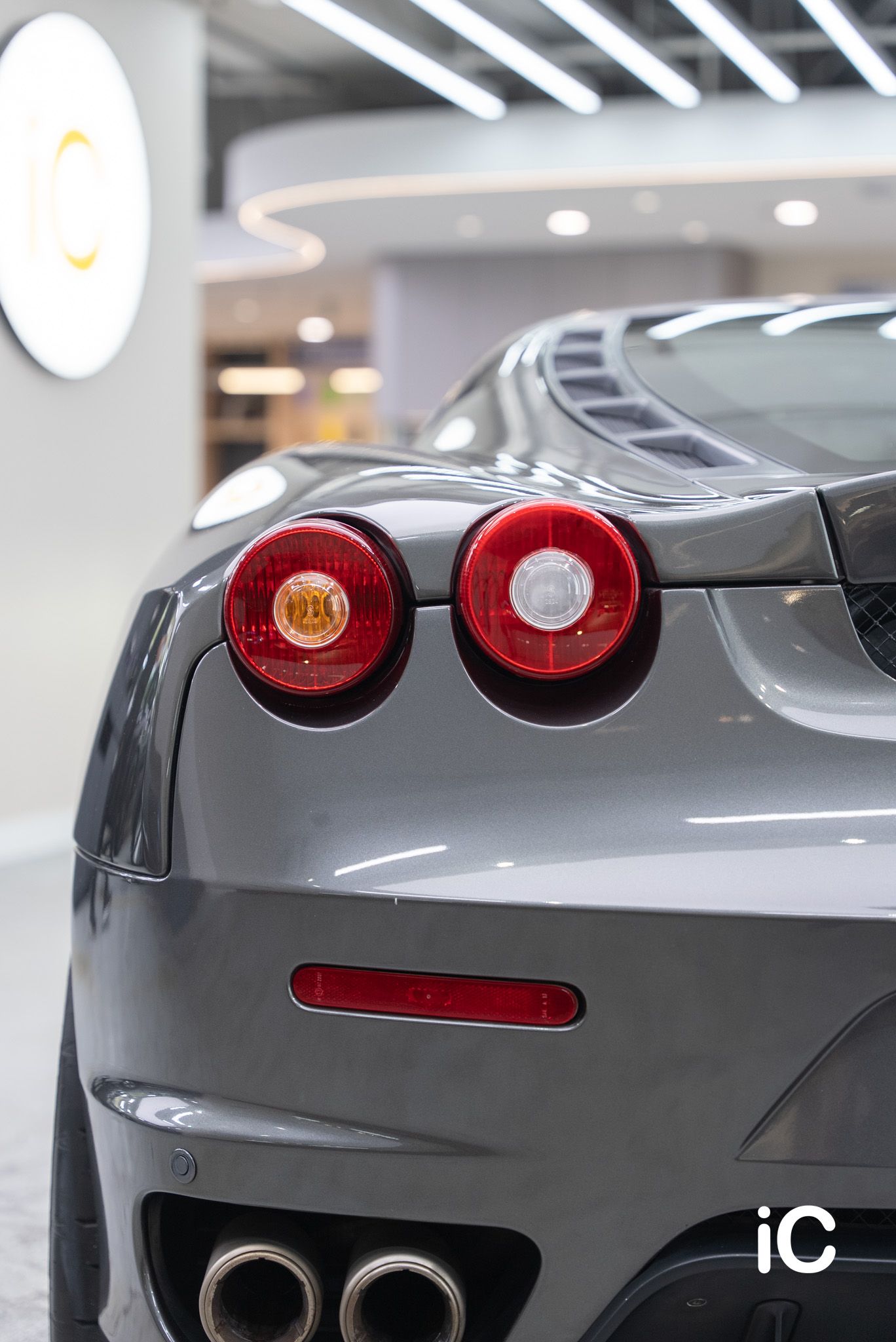 ic-detail-ferrari-f430-grey-ulgo-black-infinity-24