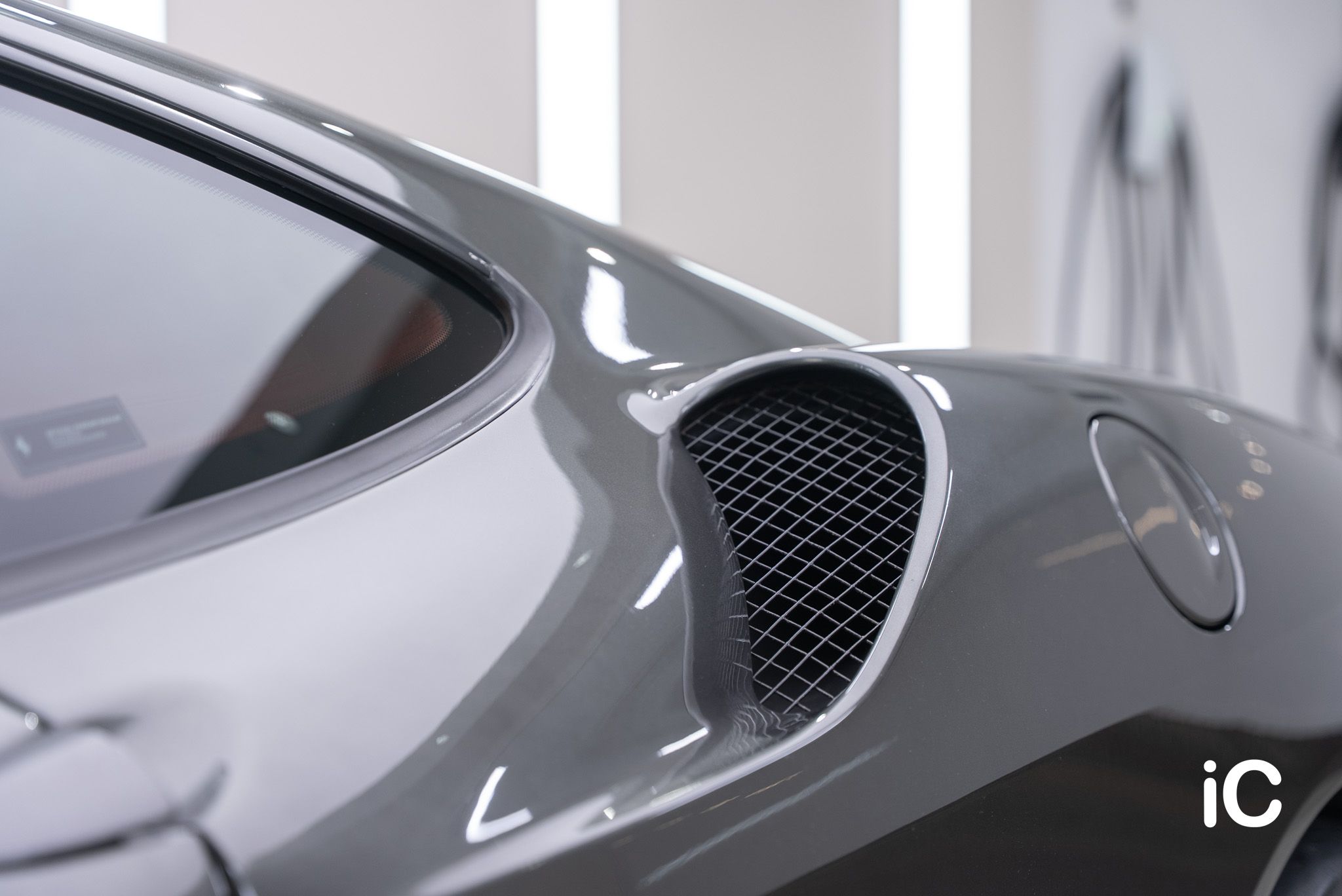 ic-detail-ferrari-f430-grey-ulgo-black-infinity-7