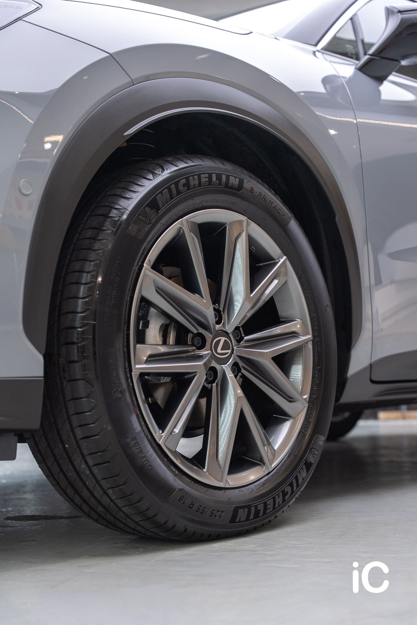 ic-detail-lexus-lbx-grey-gyeon-ppf-28