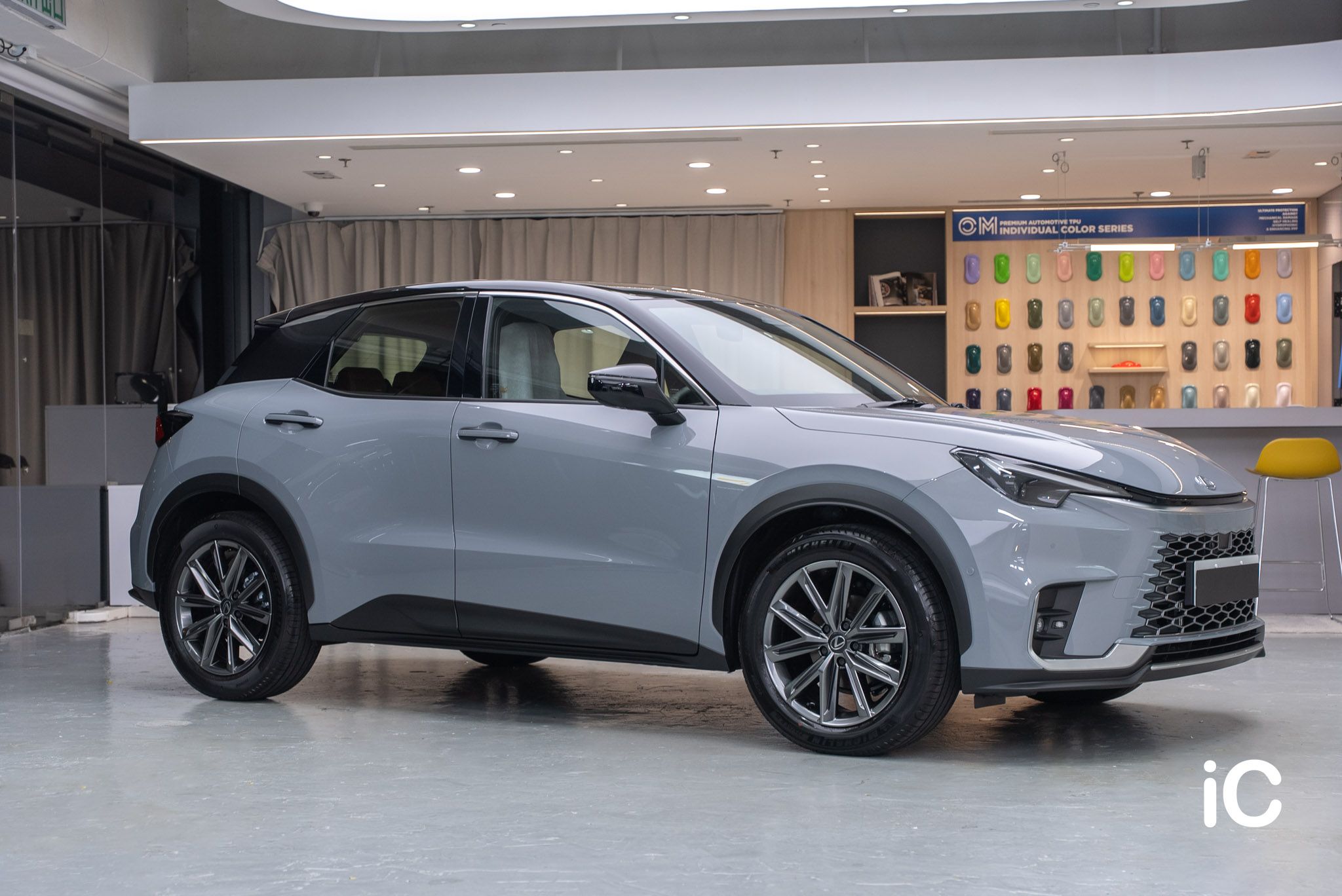 ic-detail-lexus-lbx-grey-gyeon-ppf-5