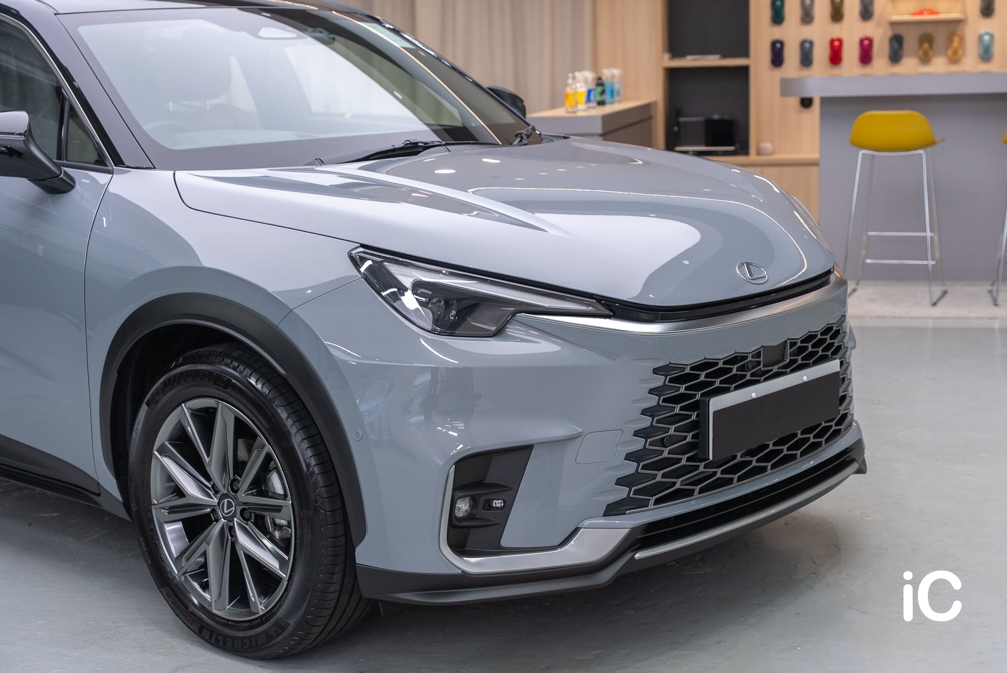 ic-detail-lexus-lbx-grey-gyeon-ppf-7