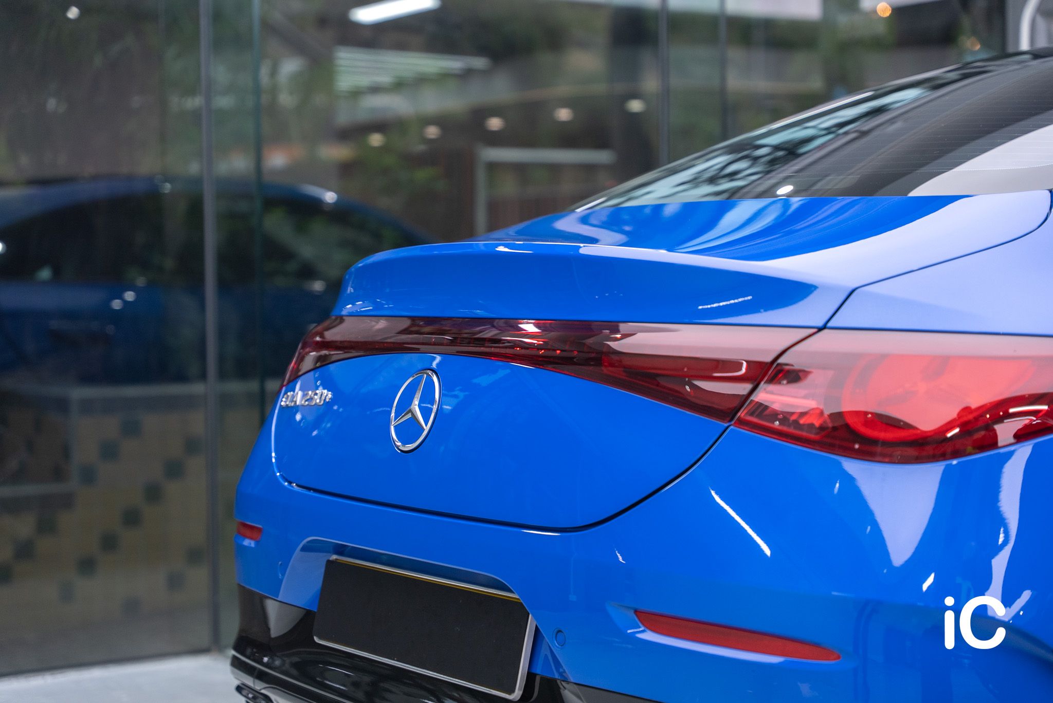 ic-detail-mercedes-benz-cla-black-blue-gyeon-ppf-20