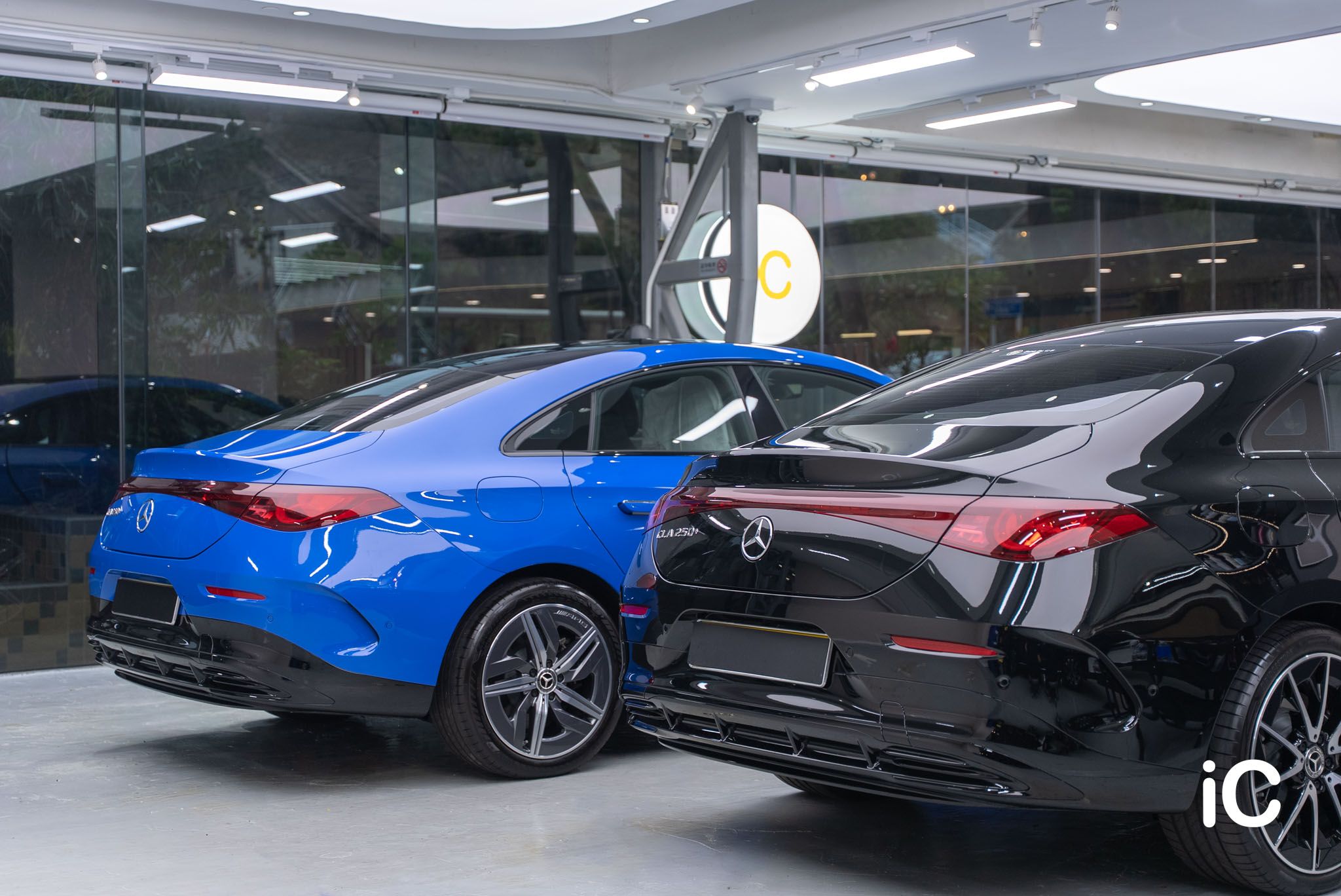 ic-detail-mercedes-benz-cla-black-blue-gyeon-ppf-30