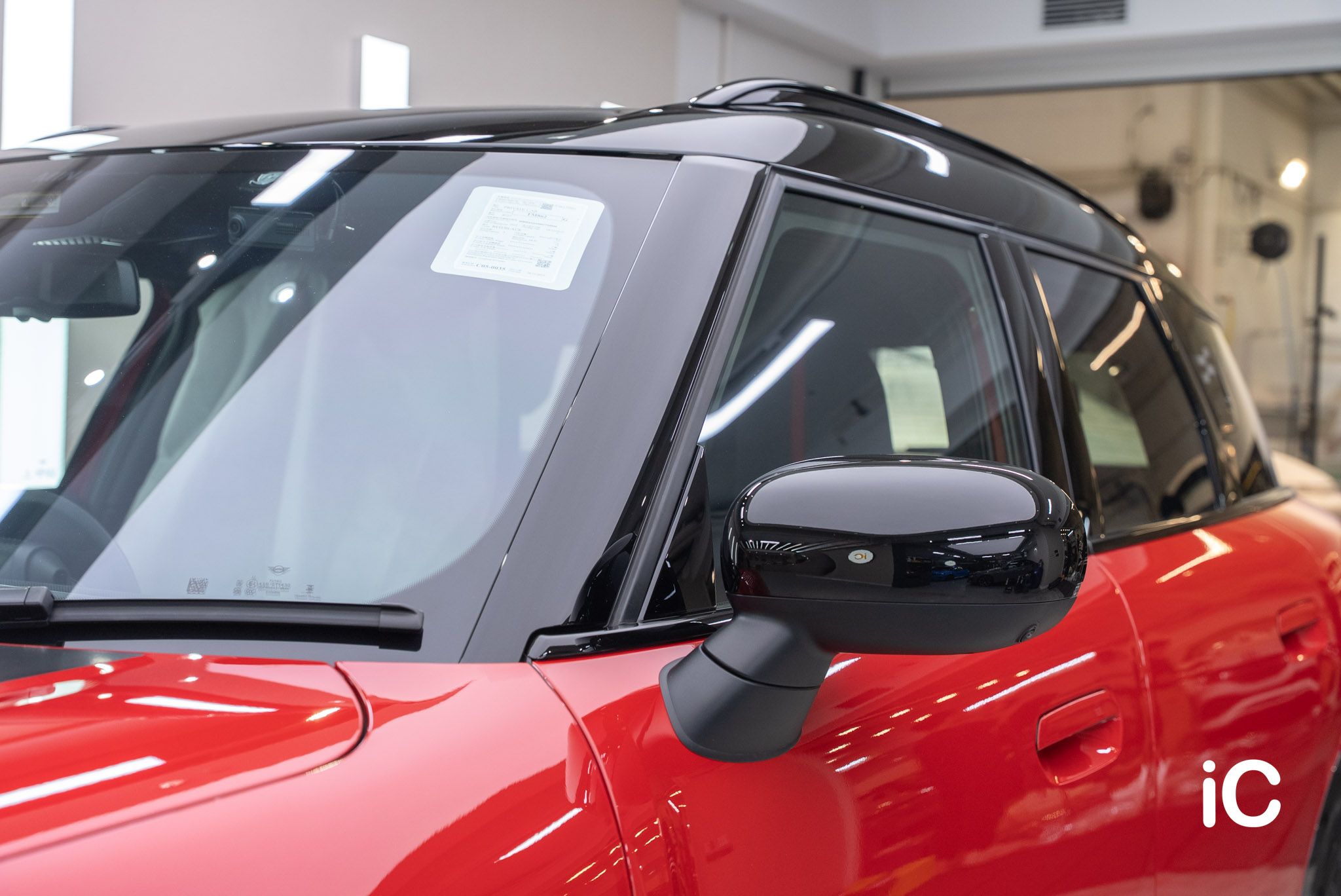 ic-detail-mini-countryman-red-ulgo-black-infinity-10