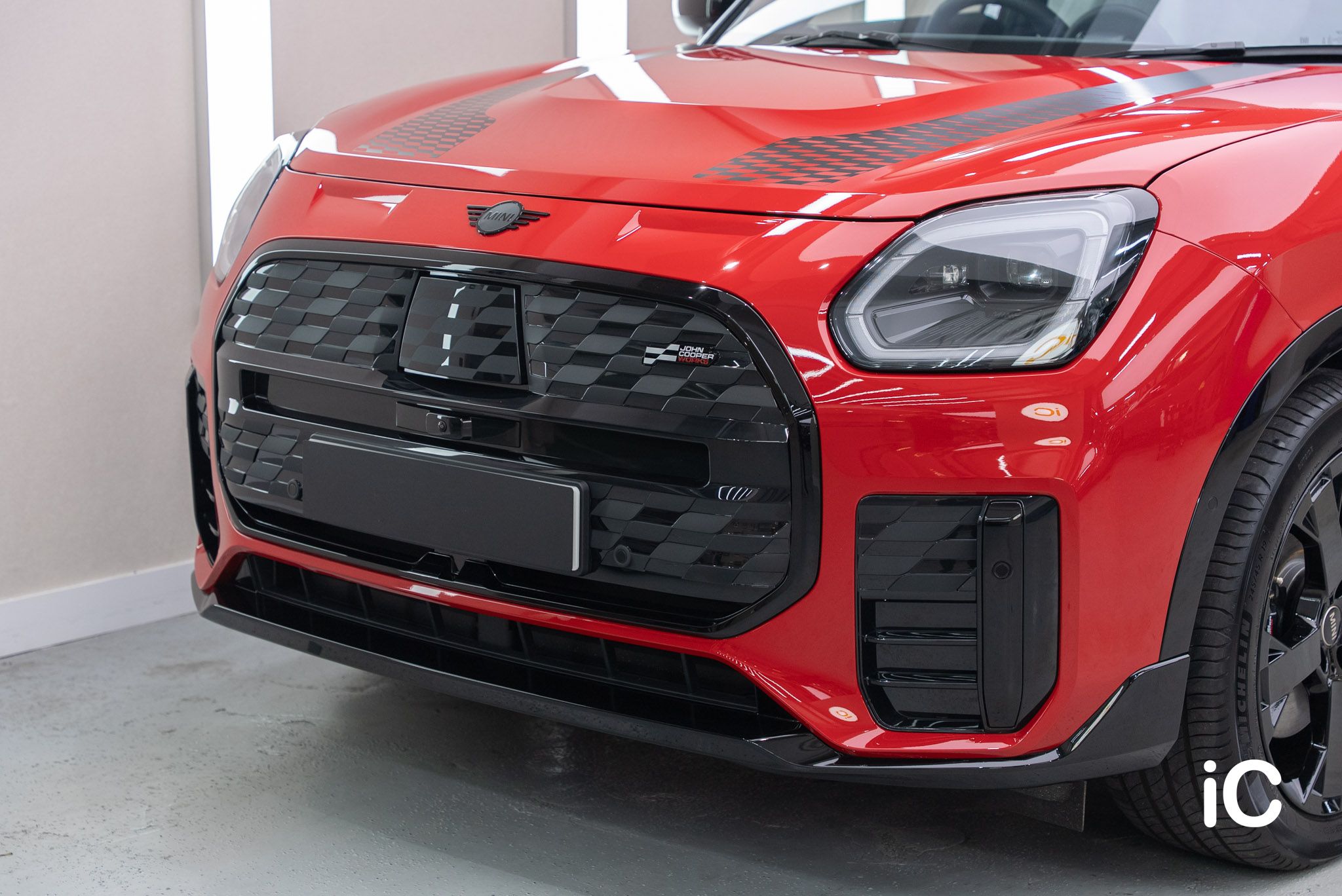 ic-detail-mini-countryman-red-ulgo-black-infinity-19
