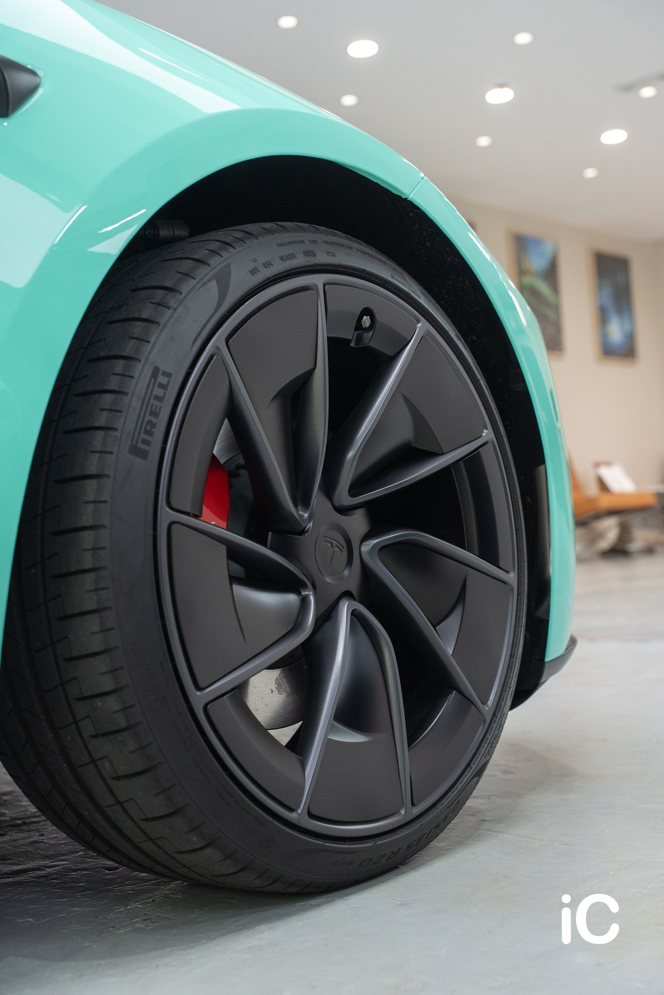 ic-detail-tesla-model-3-om-individual-colour-ppf-mint-green-25