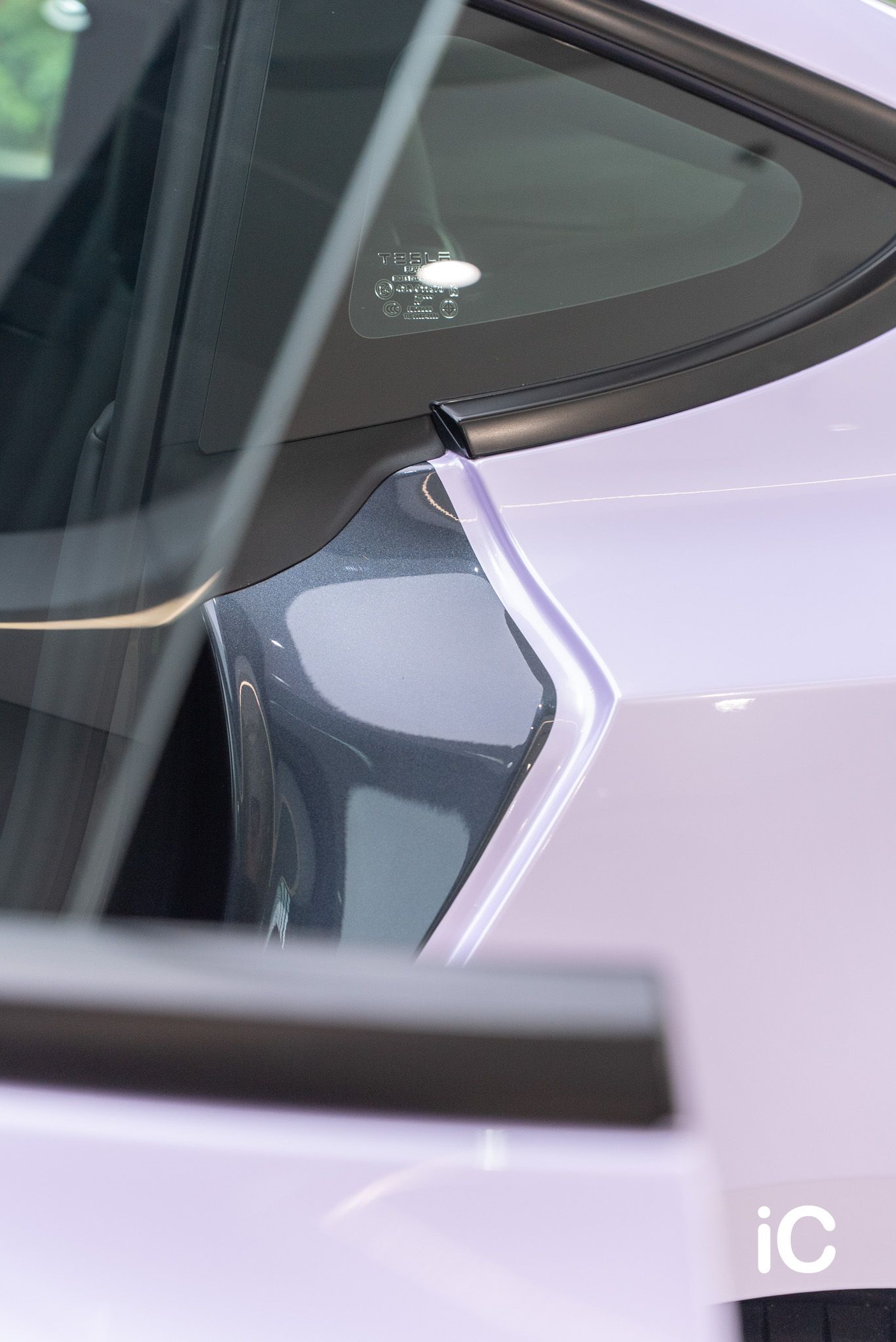 ic-detail-tesla-model-3-om-individual-colour-ppf-starlight-lavender-metallic-18