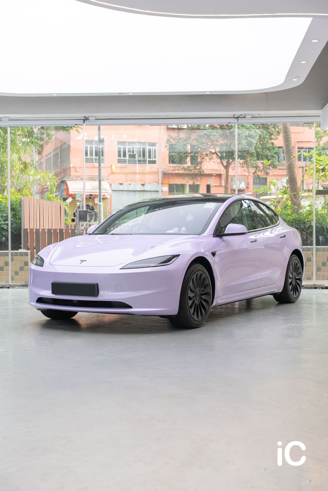 ic-detail-tesla-model-3-om-individual-colour-ppf-starlight-lavender-metallic-3