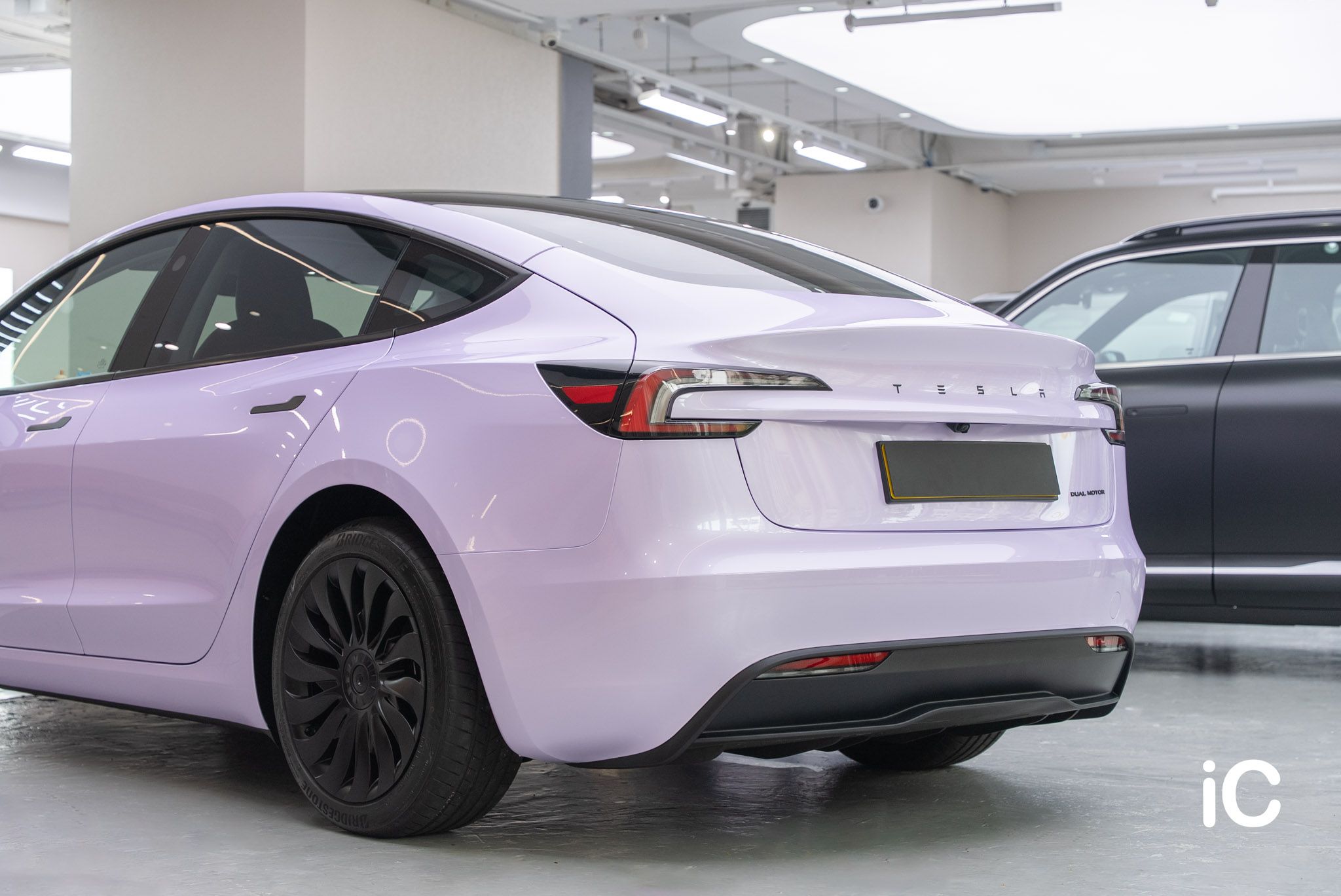 ic-detail-tesla-model-3-om-individual-colour-ppf-starlight-lavender-metallic-8