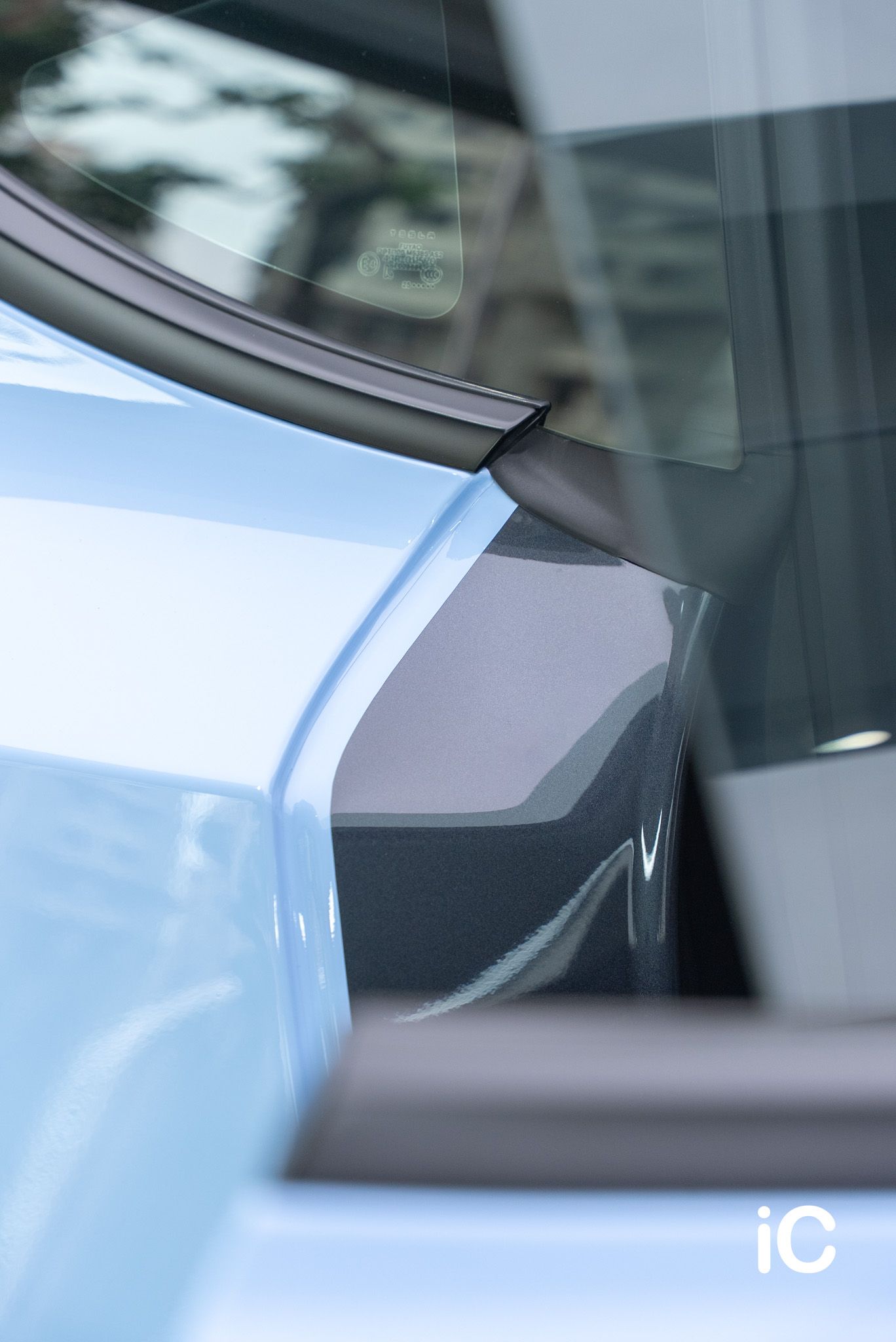 ic-detail-tesla-model-y-individual-colour-ppf-Zandvoort Blue-15