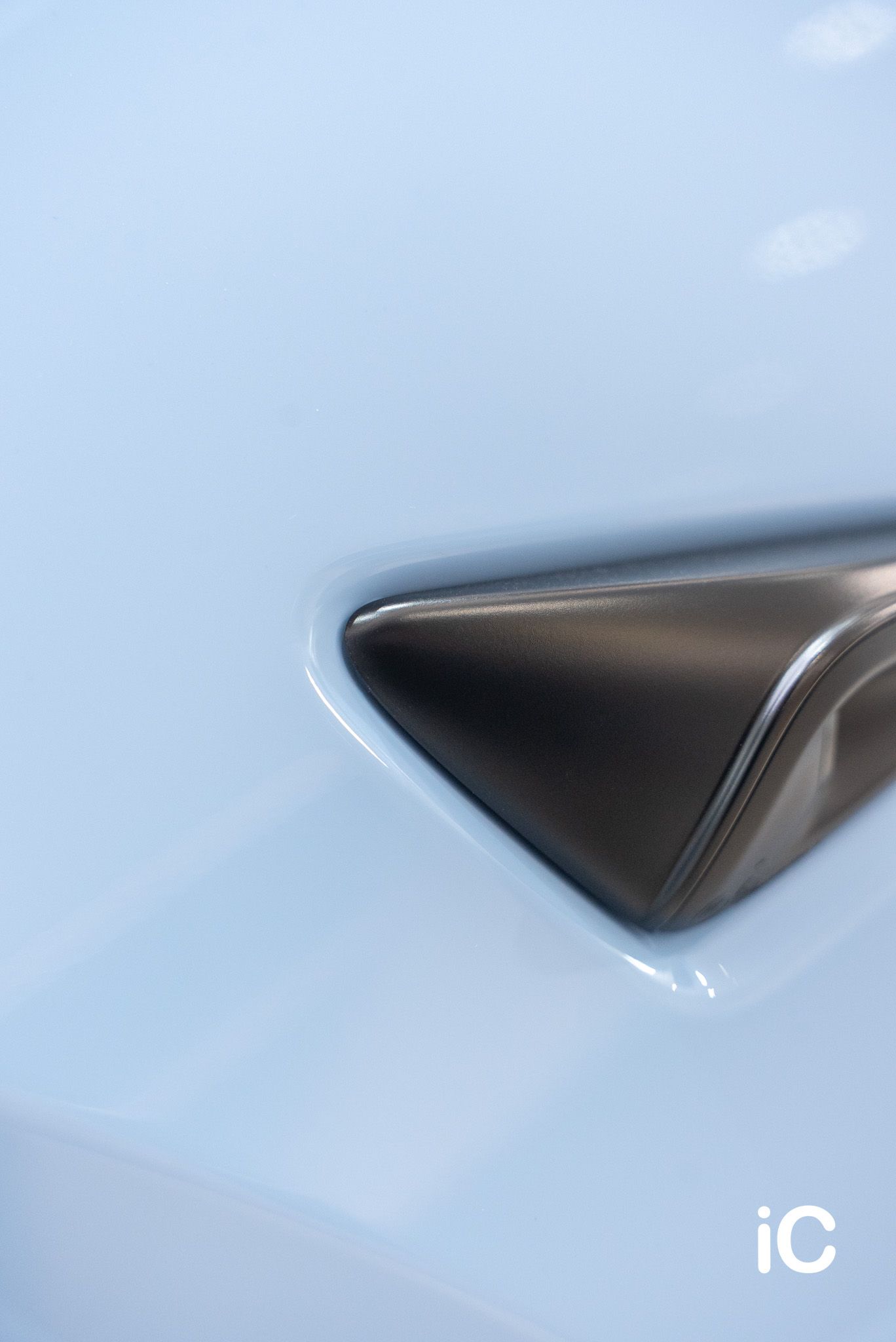 ic-detail-tesla-model-y-individual-colour-ppf-Zandvoort Blue-22