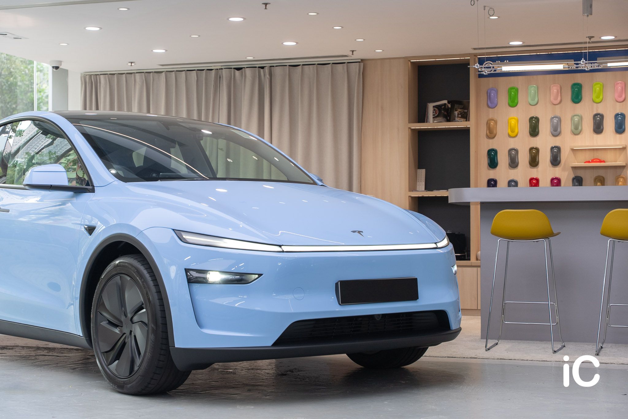 ic-detail-tesla-model-y-individual-colour-ppf-Zandvoort Blue-7