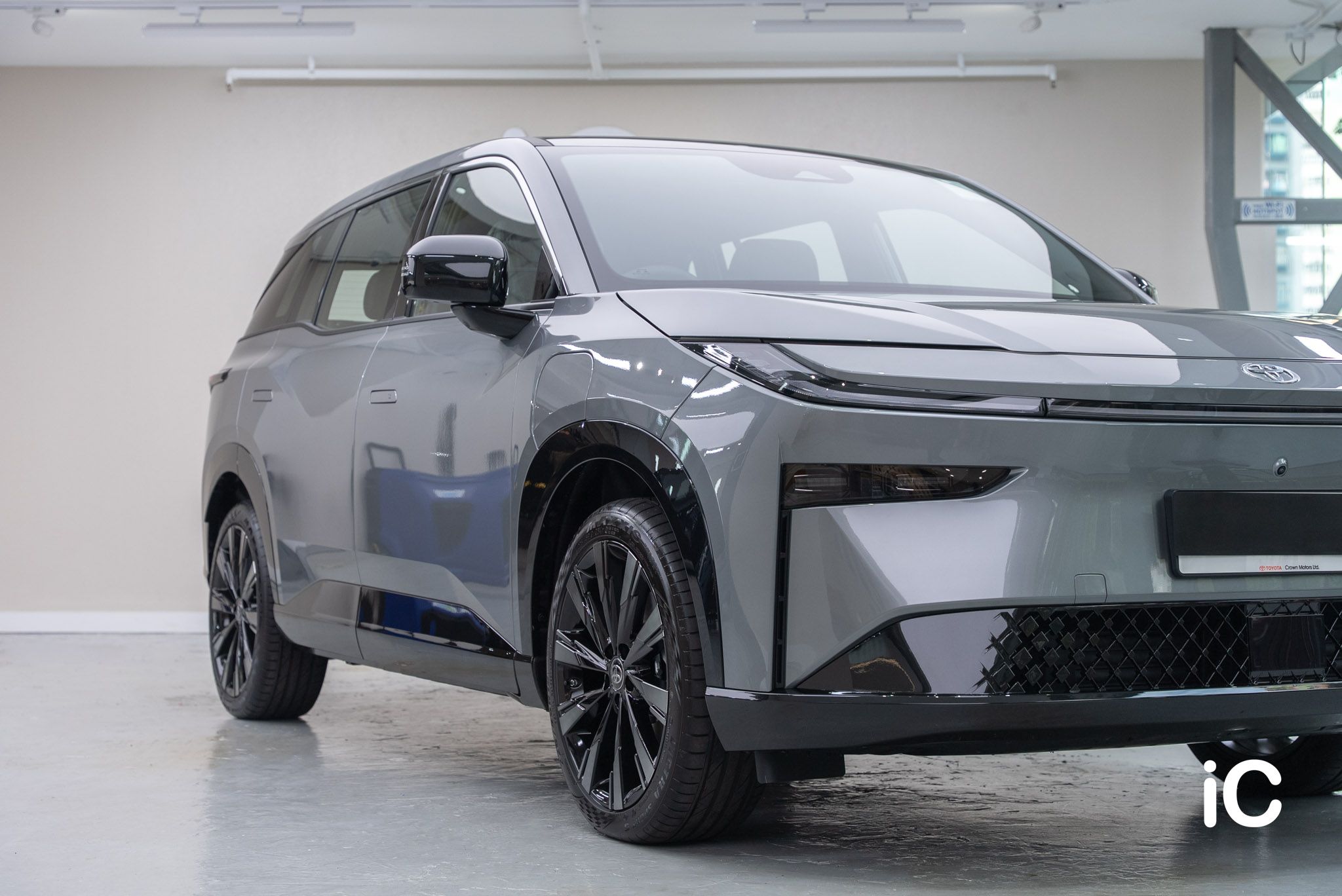 ic-detail-toyota-bz3x-grey-gyeon-ppf-2